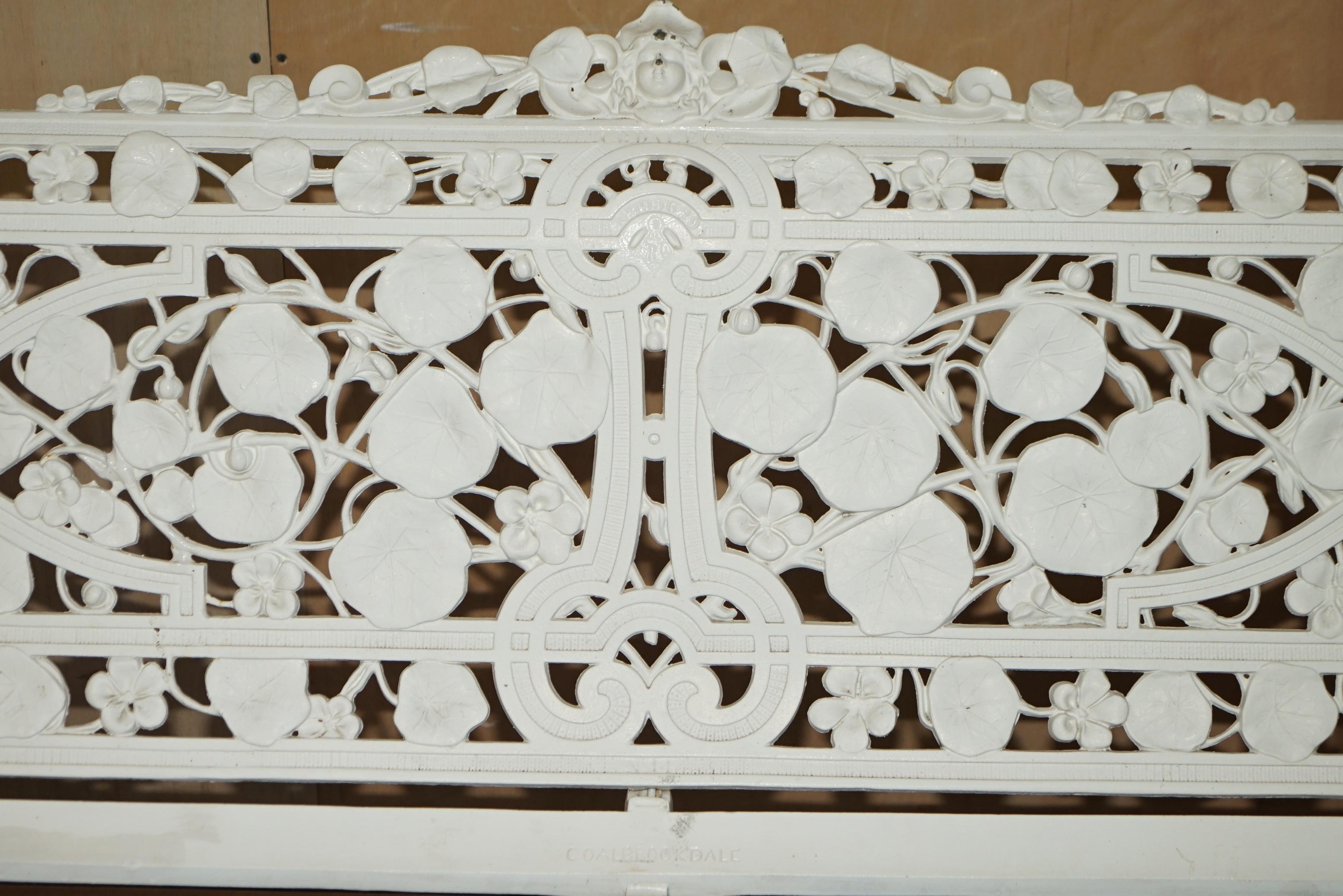Hand-Crafted Restored Antique Victorian 1870 Coalbrookdale Nasturtium Pattern Garden Bench For Sale