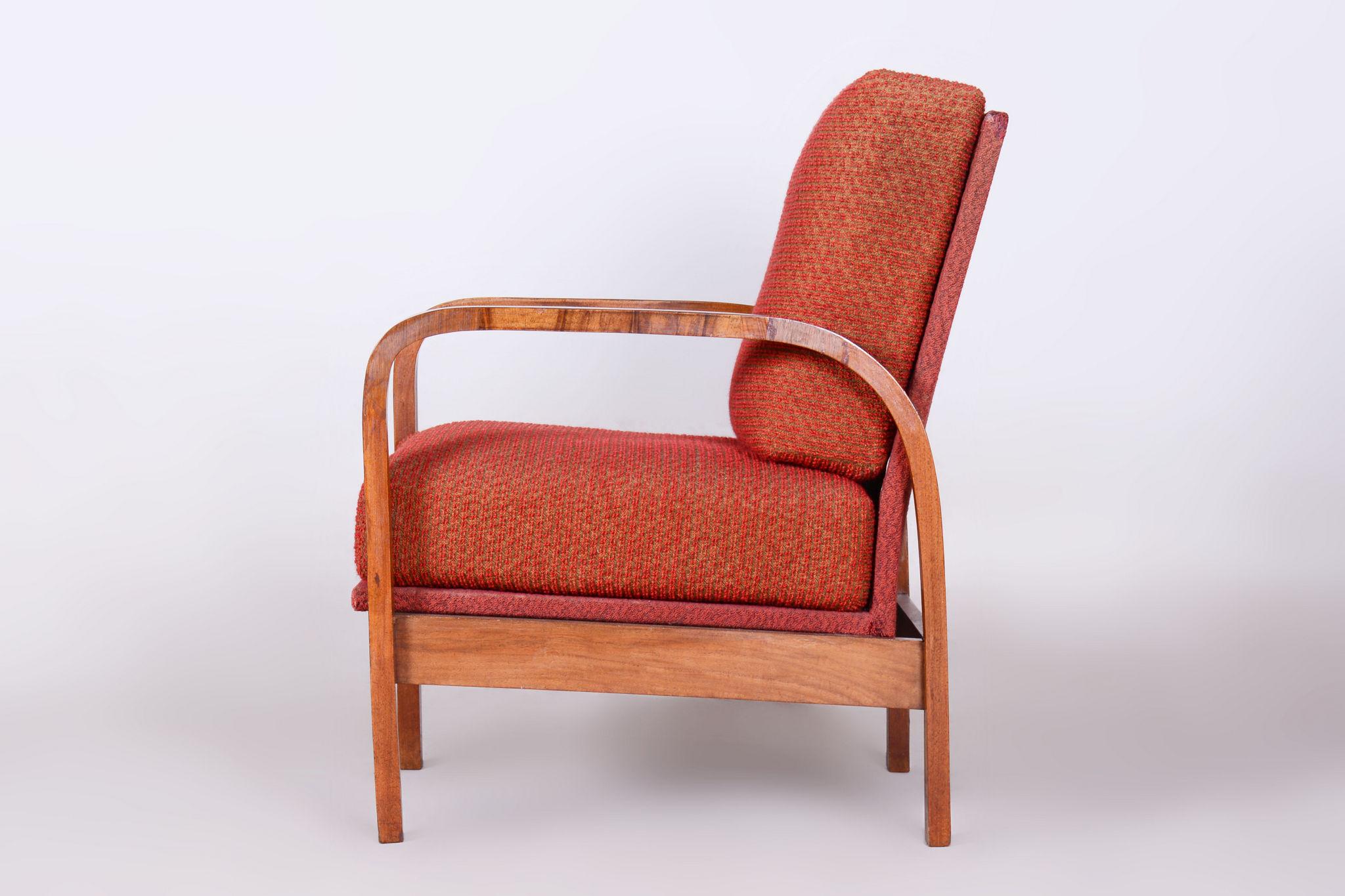 Restored Art Deco Armchair, Original Upholstery, Walnut, Veneer, Czech, 1930s For Sale 1
