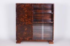 Librería Art Decó restaurada, de Oldřich Liška, Macassar, Vidrio, Checo, Años 30