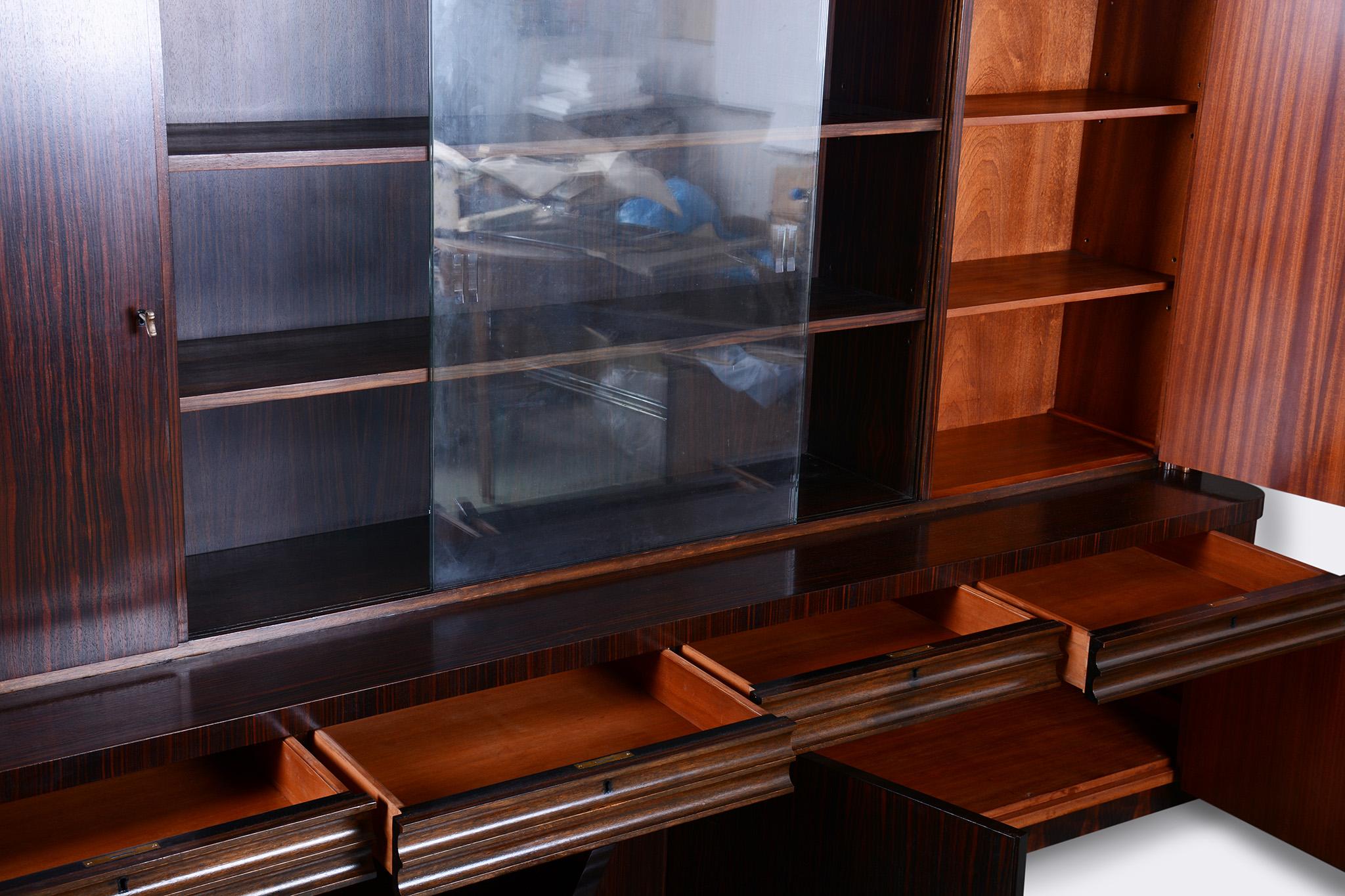 Restauriertes Art Deco Bücherregal, Eiche, Makassar-Ebenholz, poliert, Frankreich, 1920er Jahre im Angebot 7