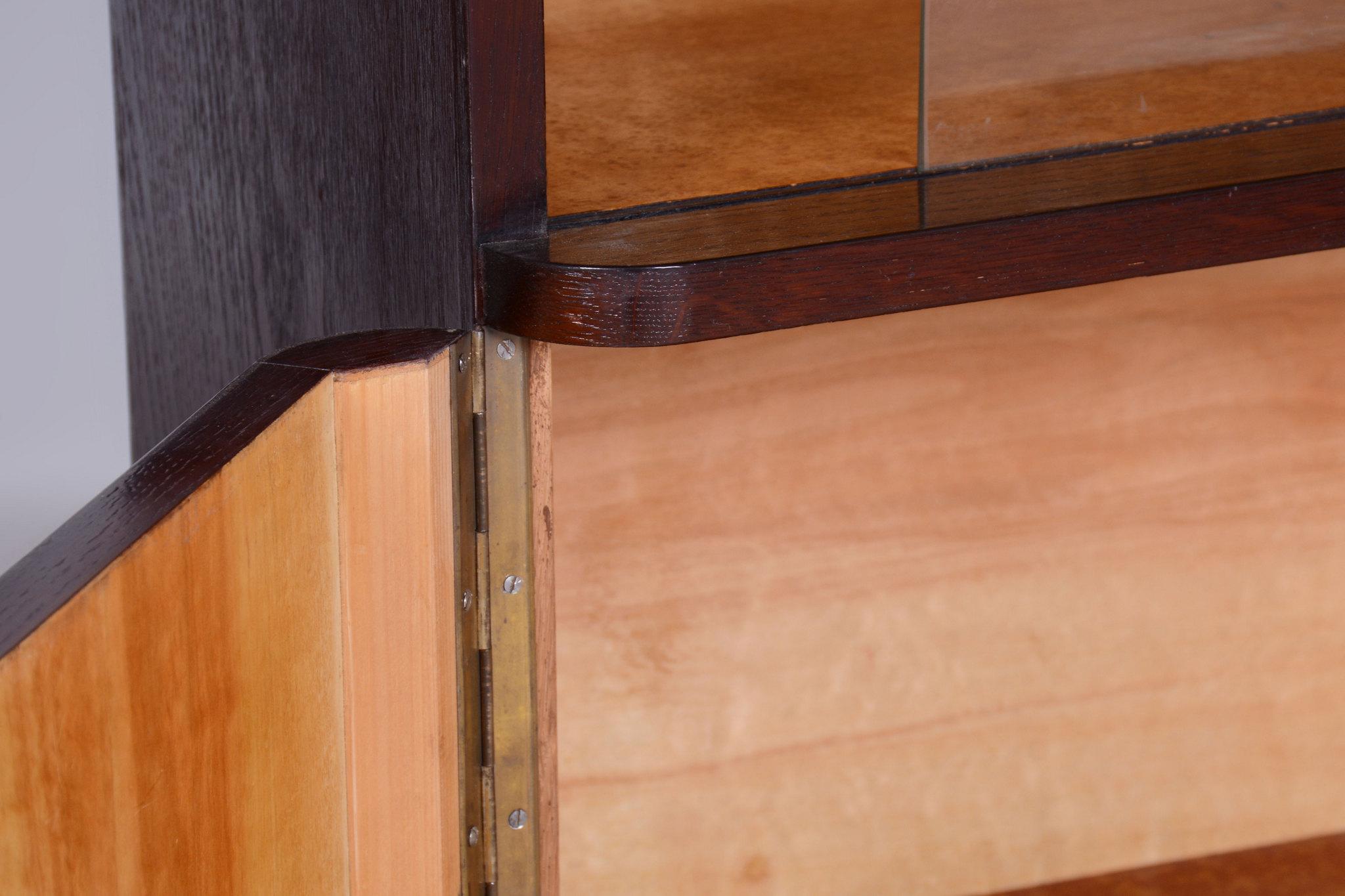 Restored Art Deco Cabinet, Oak, Maple and Glass, Polished, Czech, 1930s For Sale 8