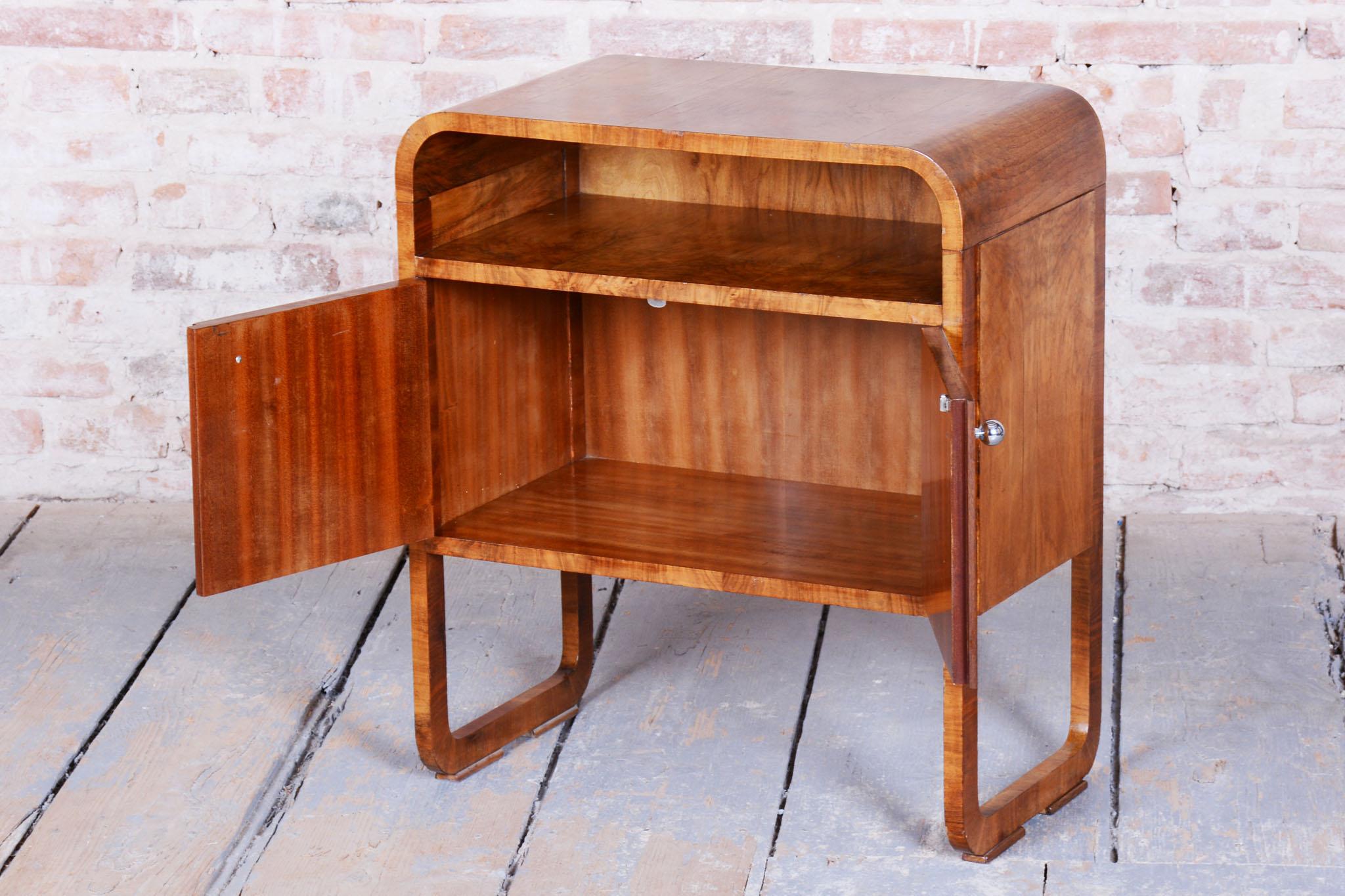 Restored Art Deco Cabinet, Walnut, Veneer, Revived Polish, Czech, 1920s For Sale 5