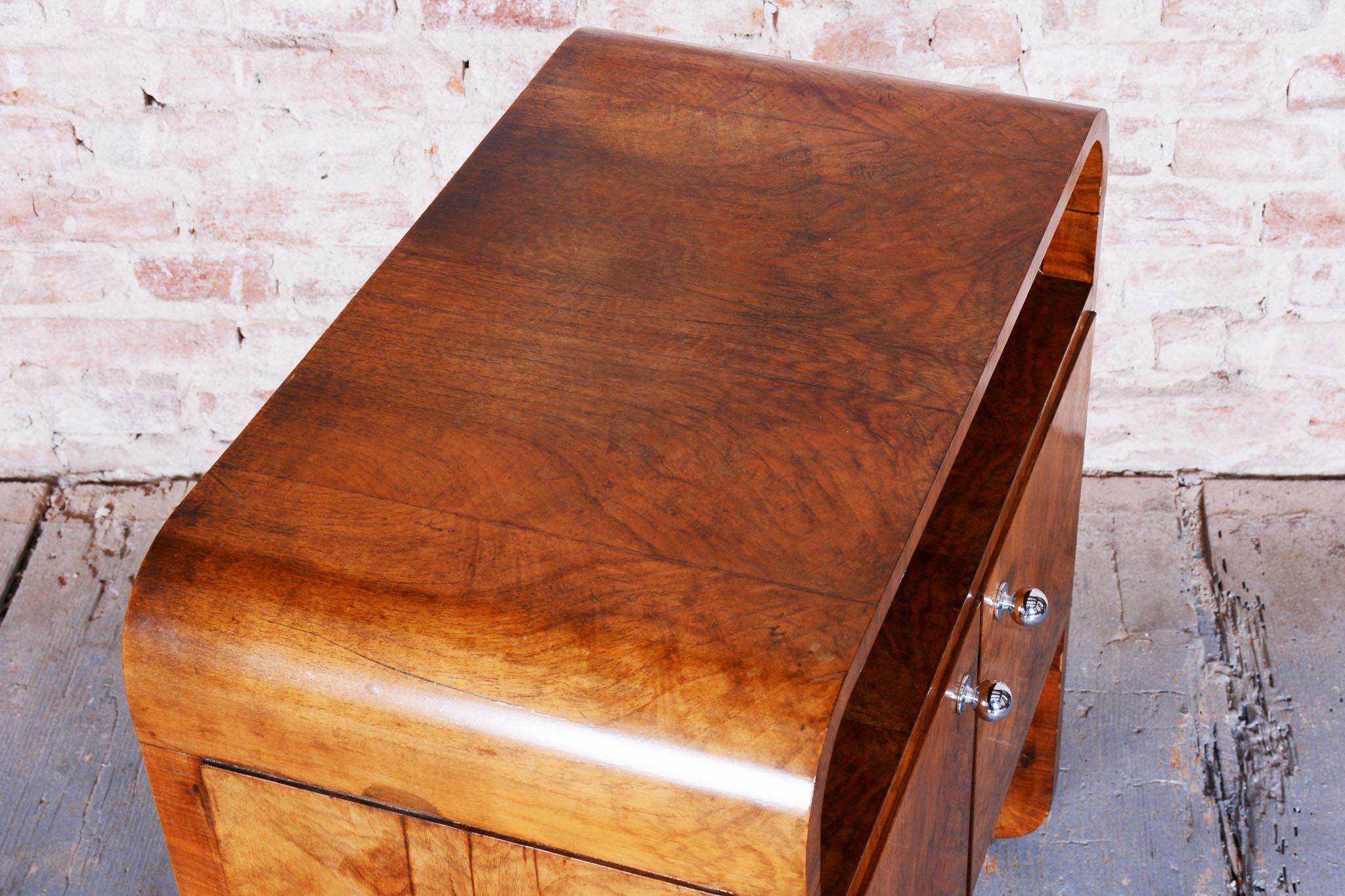 Restored Art Deco Cabinet, Walnut, Veneer, Revived Polish, Czech, 1920s For Sale 8