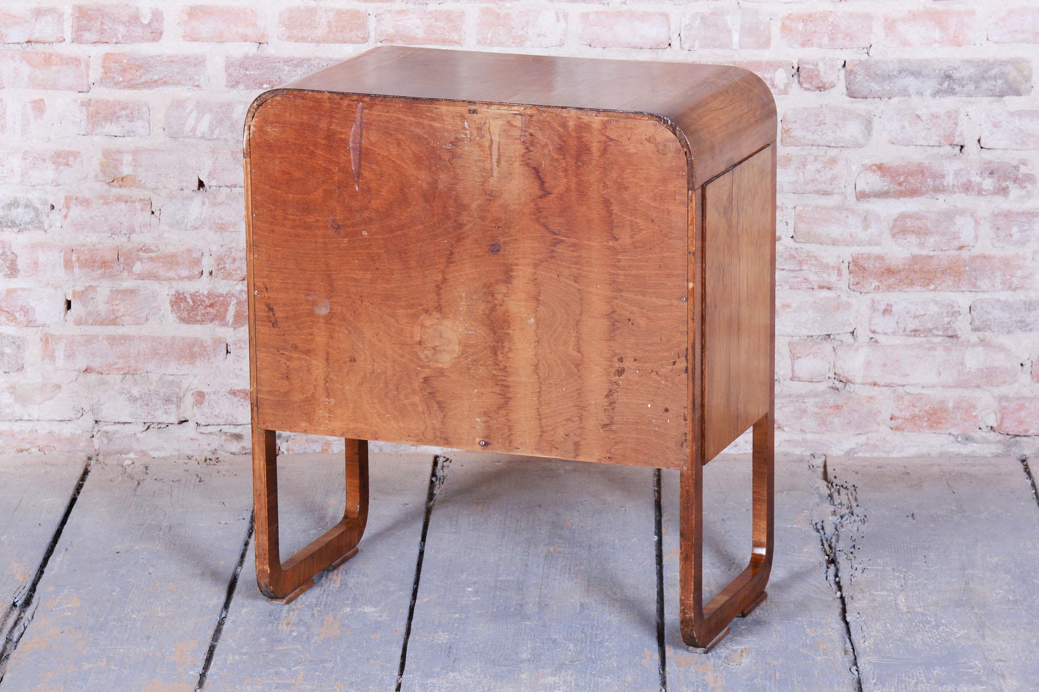 Restored Art Deco Cabinet, Walnut, Veneer, Revived Polish, Czech, 1920s For Sale 9