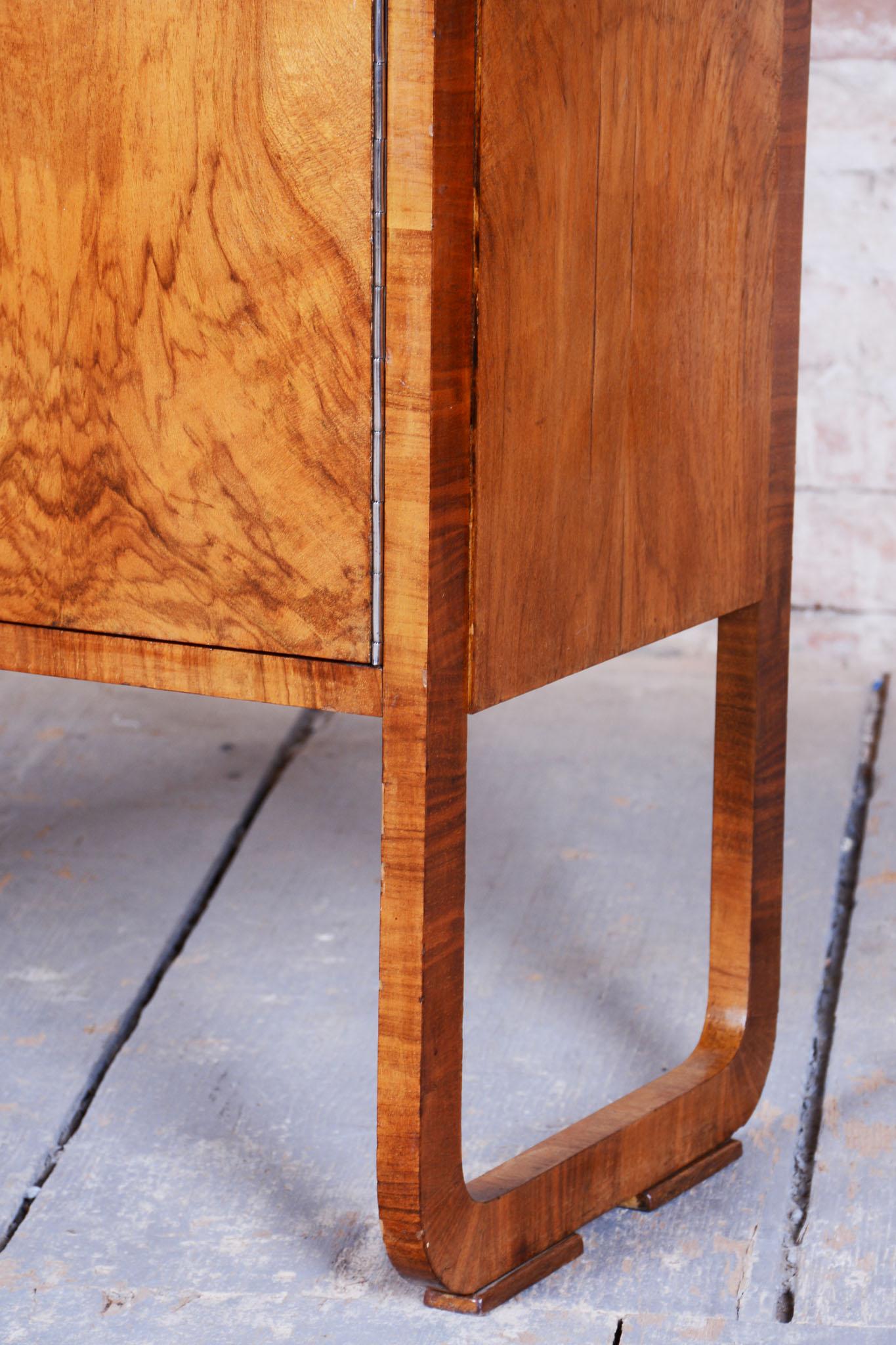 Restored Art Deco Cabinet, Walnut, Veneer, Revived Polish, Czech, 1920s For Sale 2
