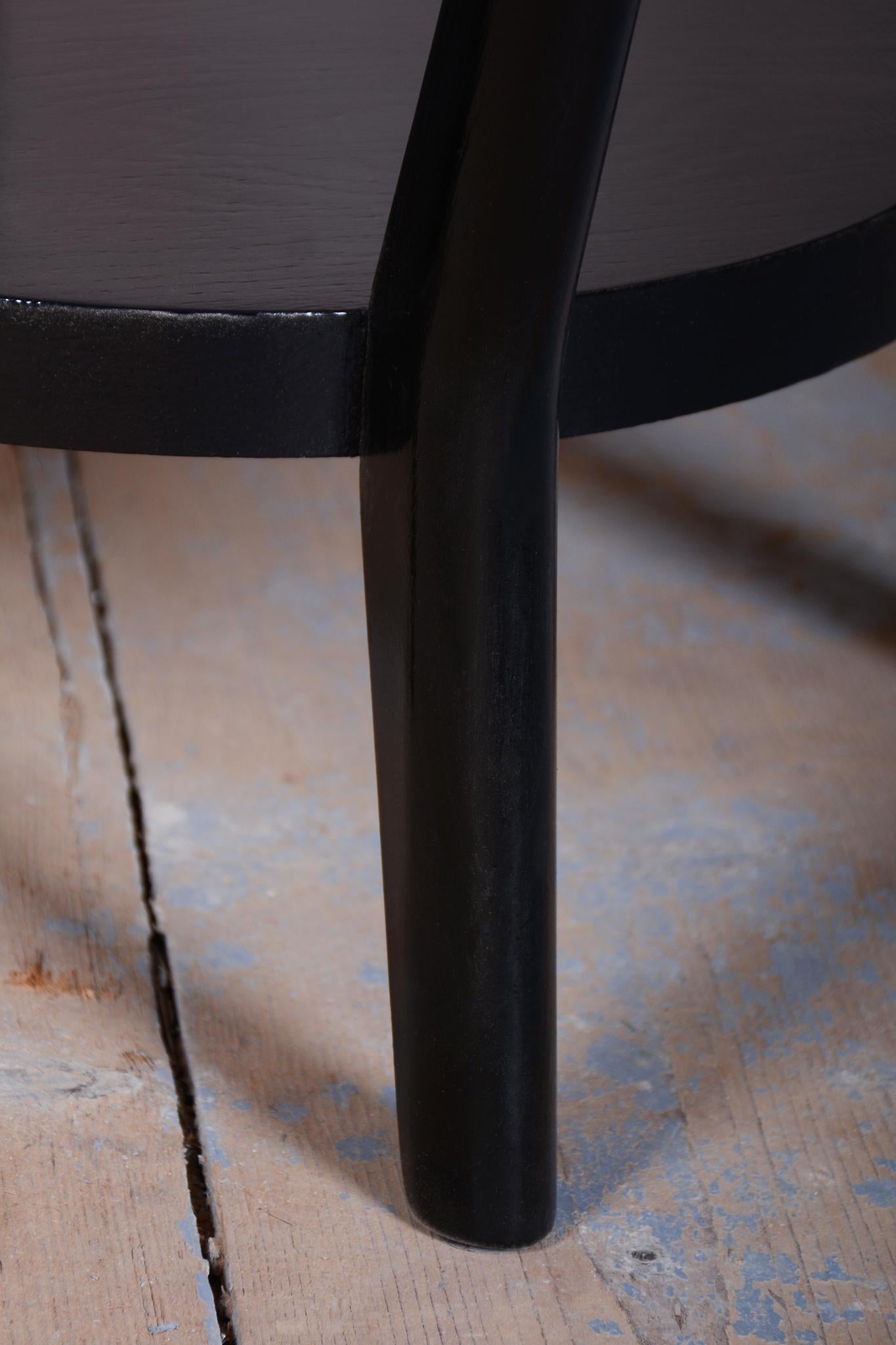 Table basse Art déco restaurée, par Koželka et Kropáček, Oak, tchèque, années 1940 en vente 4