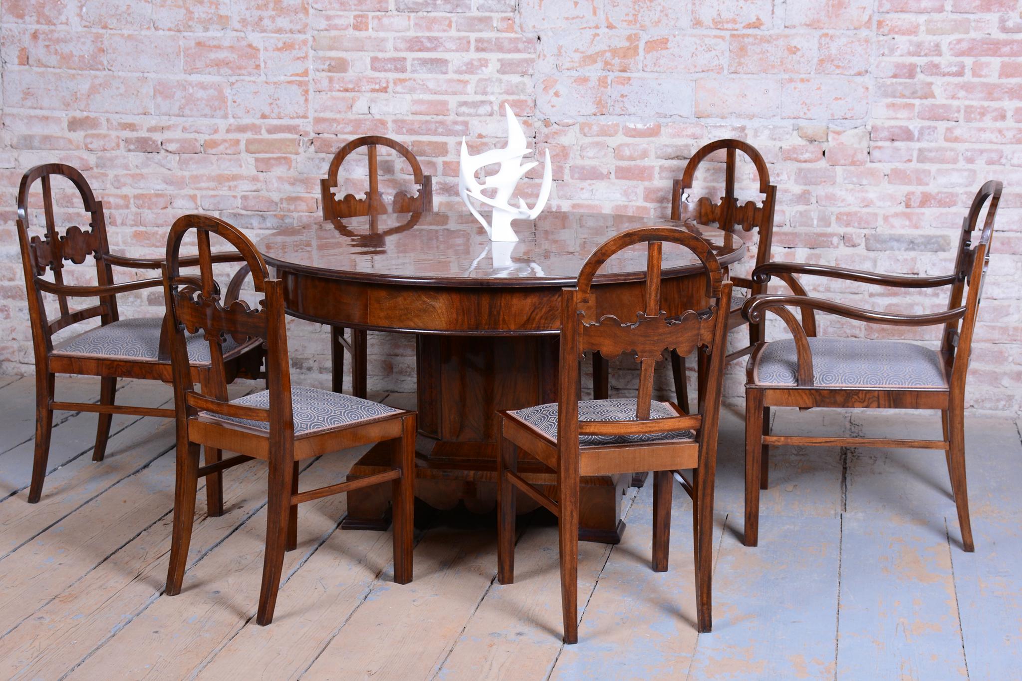 Set Dinig Art Deco restaurato, noce caucasico, Thuja, lucidato, Inghilterra, anni '20 In condizioni buone in vendita a Brandys nad Labem, Středočeský kraj