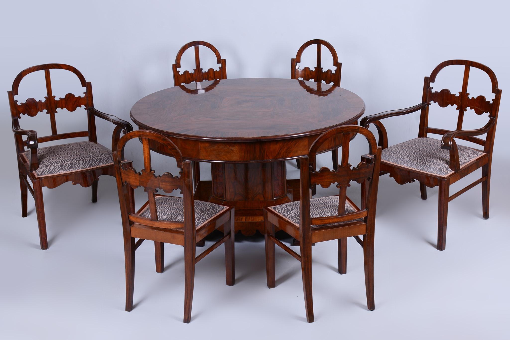 Restored Art Deco Dining Table, Walnut, Repolished, Czech, 1920s For Sale 7