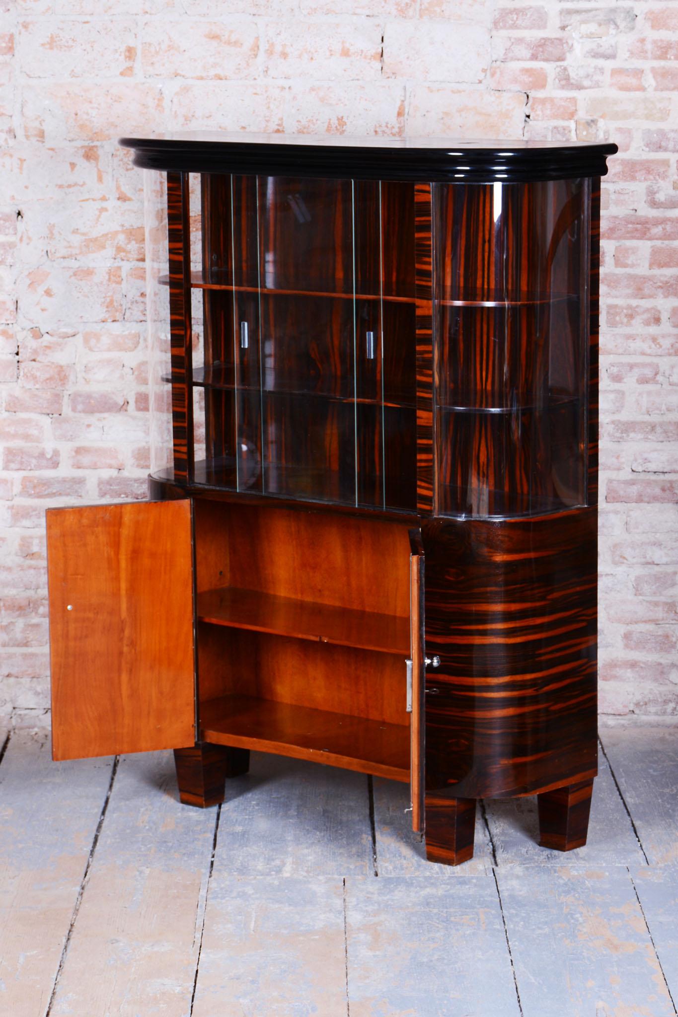 Restored Art Deco Display Cabinet , Macassar and Glass, Polished, Frace, 1920s 1