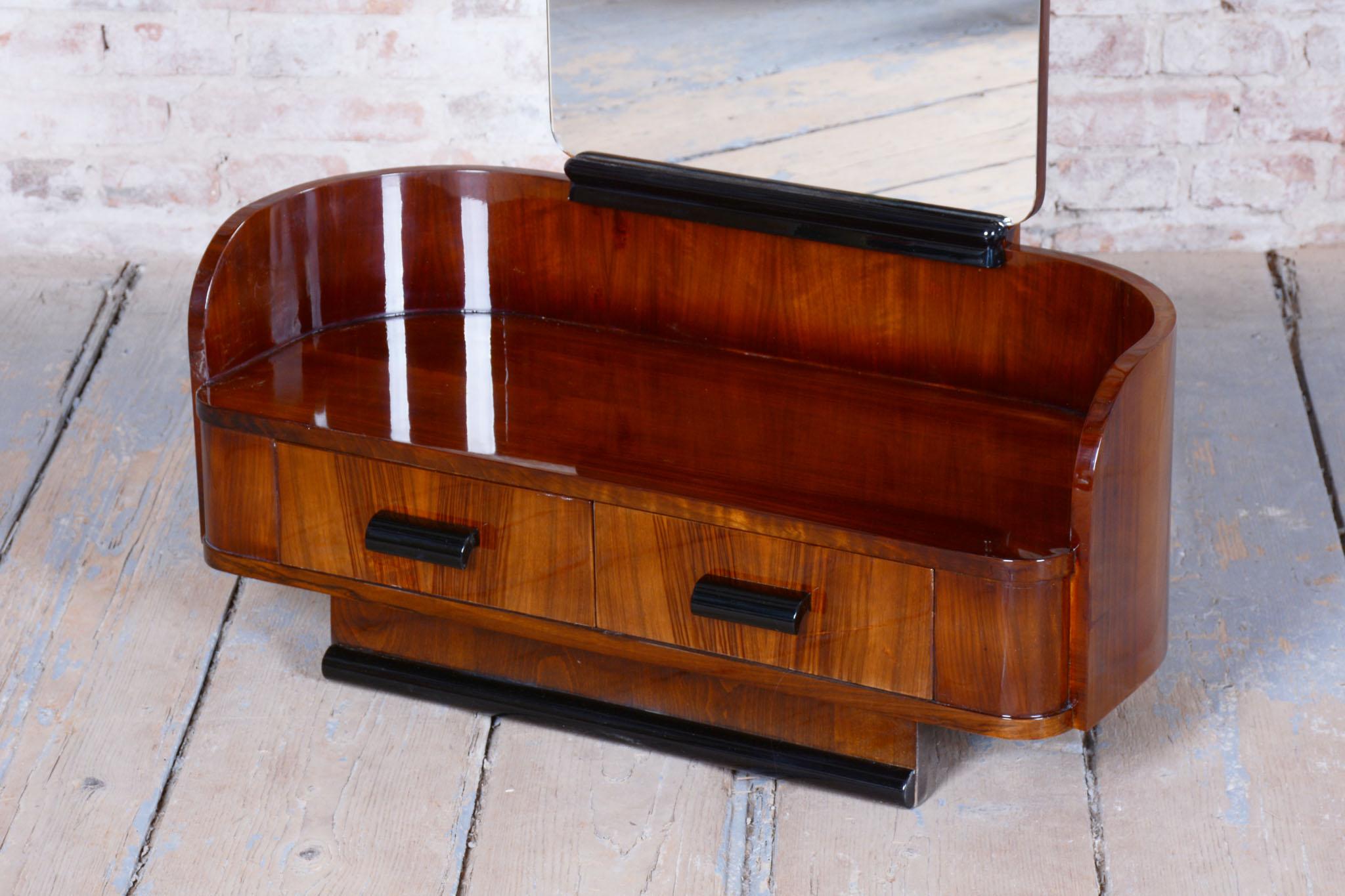 Restored Art Deco Dressing Mirror, by Halabala, UP Zavody, Walnut, Czech, 1930s For Sale 1