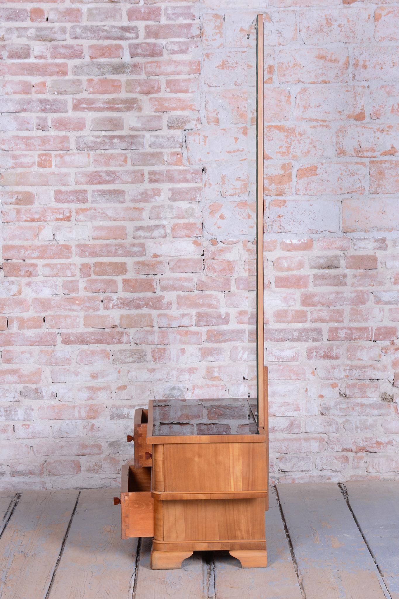 Espejo Vestidor Art Decó Restaurado, Madera de Cerezo, Cristal, Pulido, Checo, Años 20 principios del siglo XX en venta