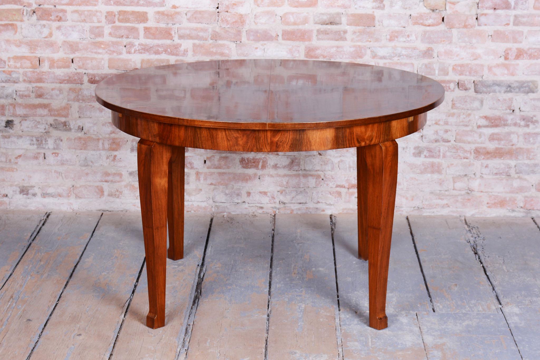 Tavolo da pranzo allungabile Art Deco restaurato, faggio, noce, abete rosso, ceco, anni '20 in vendita 1