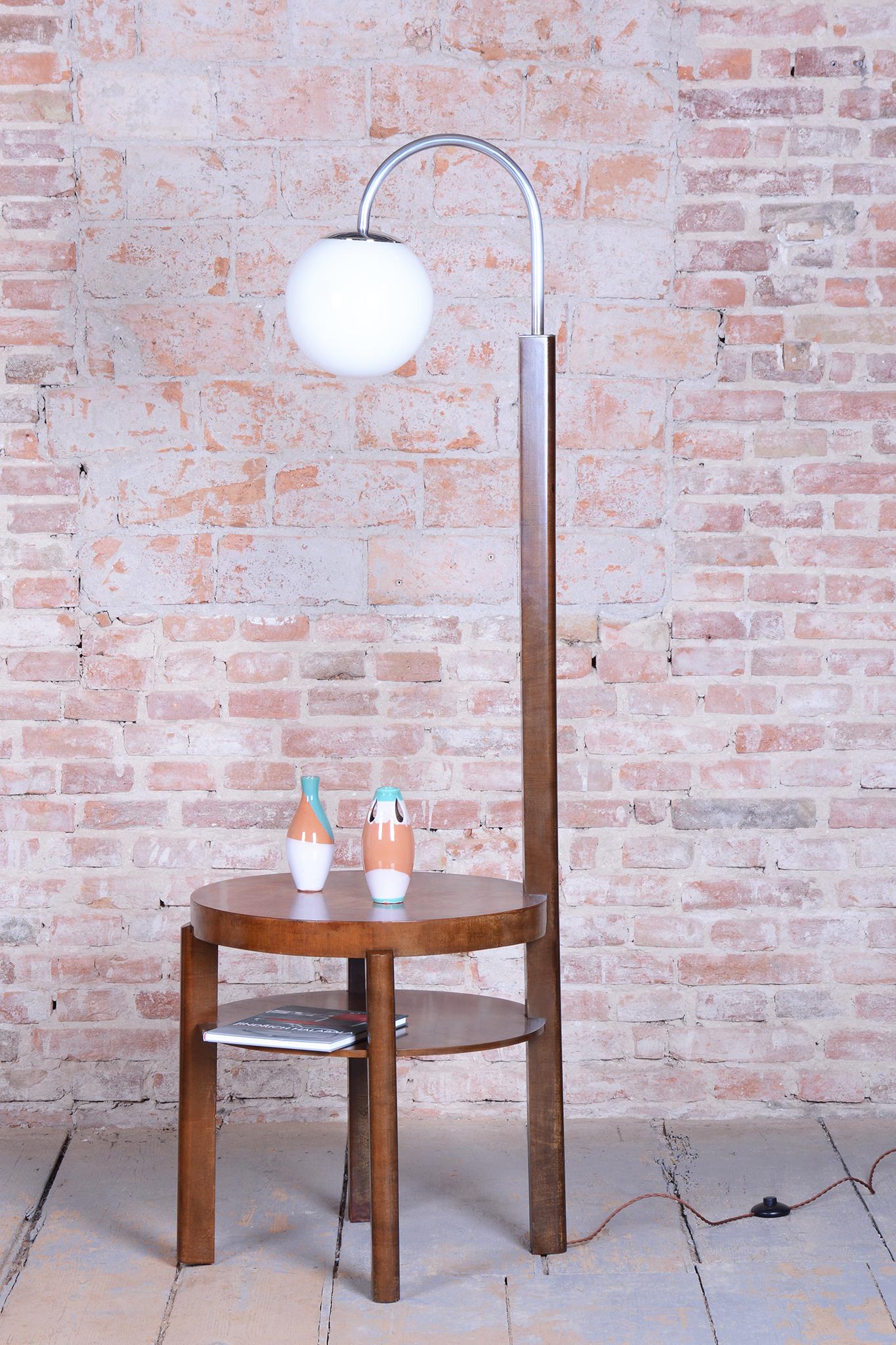 Lampadaire Art Déco restauré, Beeche, Walnut, New Electrification, Czech, 1930s en vente 4