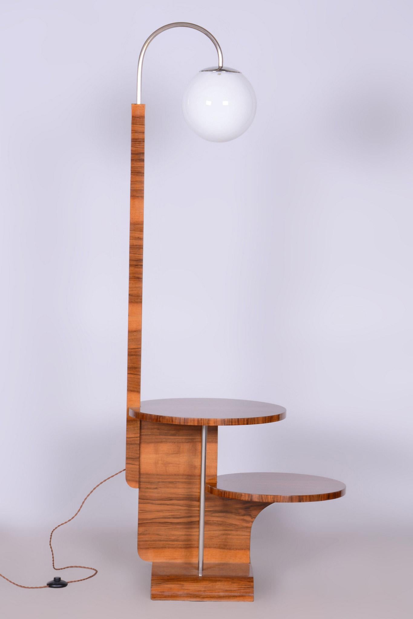 Acciaio Lampada da terra Art Deco restaurata, di J. Halabala, UP Závody, Noce, Ceco, anni '1930