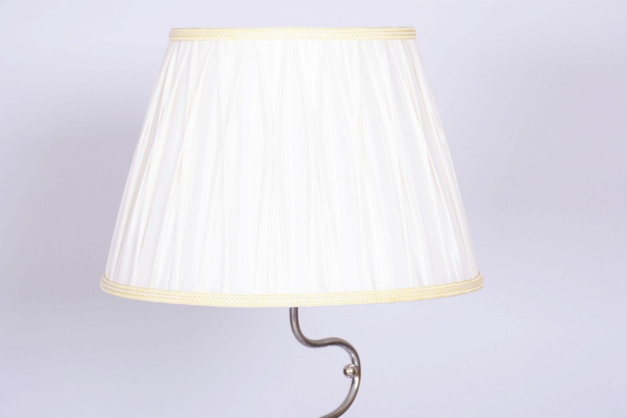 Lámpara de pie Art Decó restaurada, nueva electrificación, cromo, acero, Chequia, años 20 en Bueno estado para la venta en Brandys nad Labem, Středočeský kraj