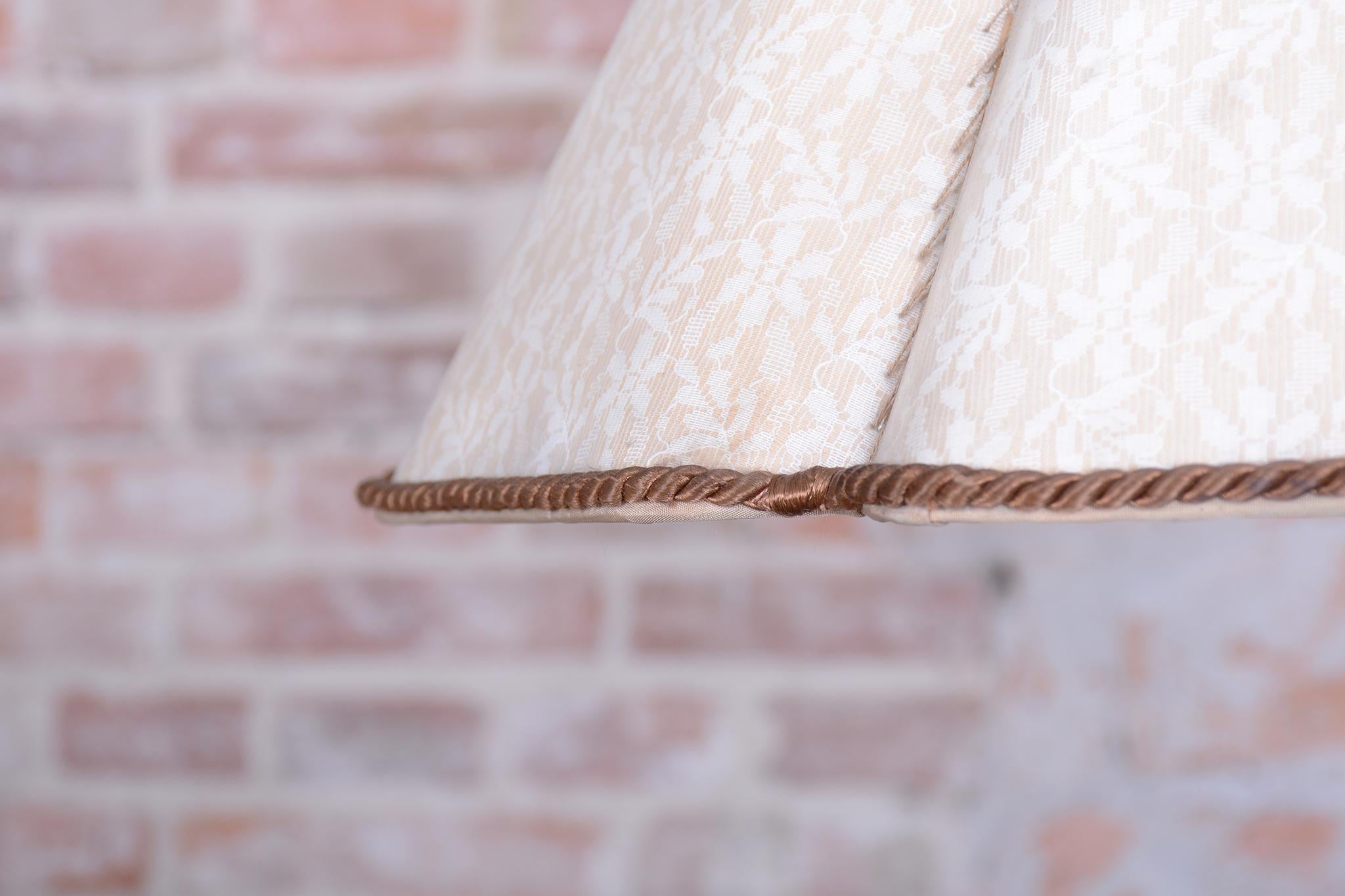 Lámpara de pie Art Decó restaurada, roble, nueva electrificación, checa, años 20 Madera en venta