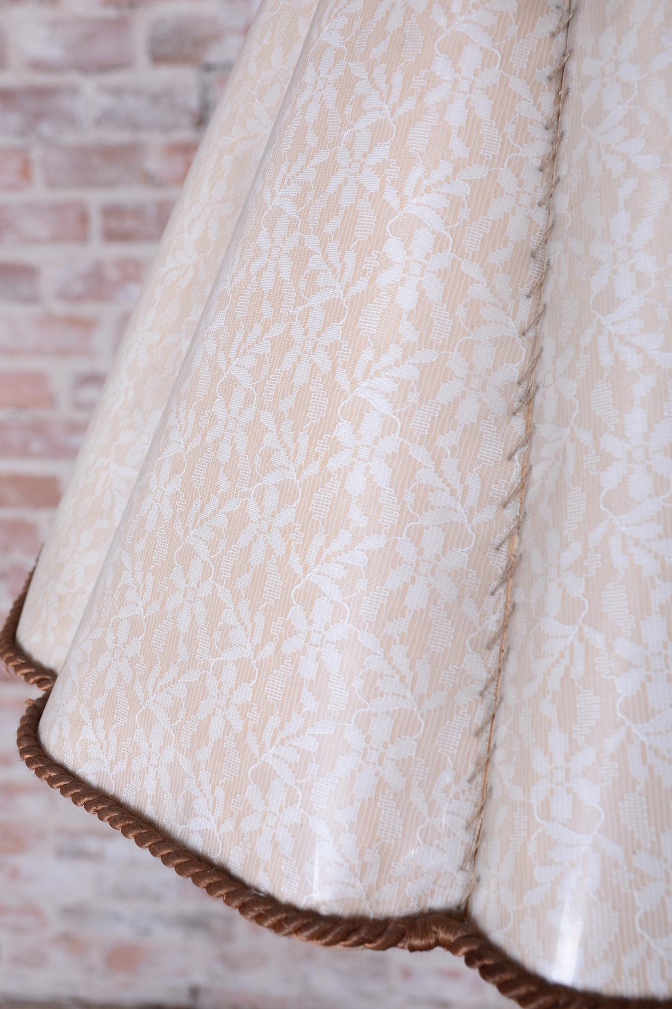 Lámpara de pie Art Decó restaurada, roble, nueva electrificación, checa, años 20 en venta 3