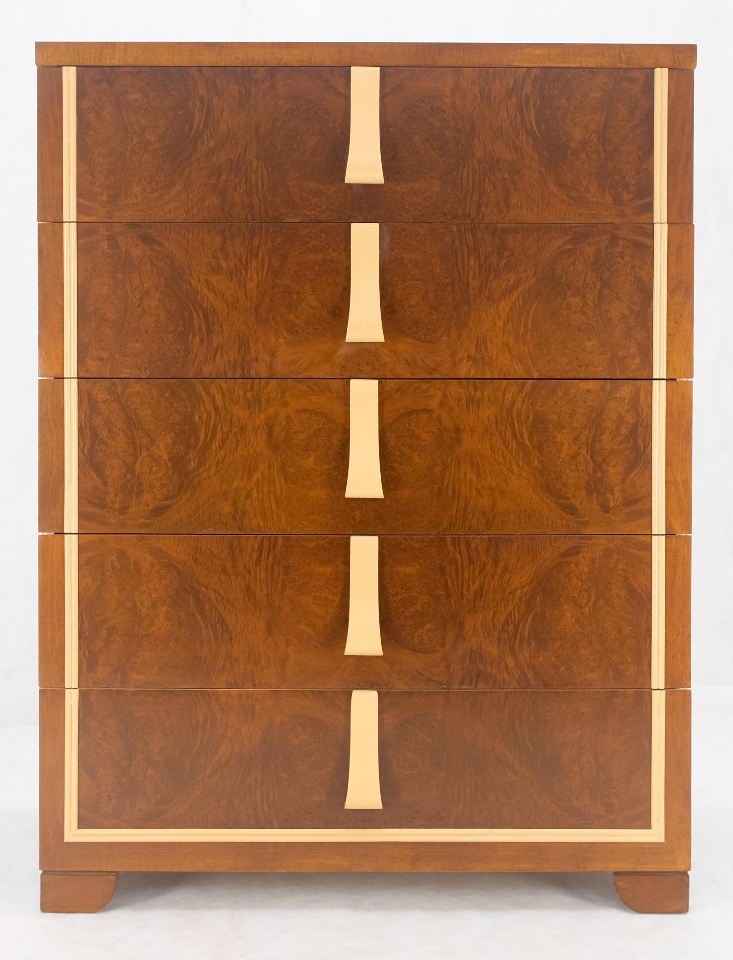 Restaurierte Art-Déco-Kommode mit 5 Schubladen und hoher Kommode aus Wurzelholz, Mid-Century-Stil, MINT! im Zustand „Hervorragend“ im Angebot in Rockaway, NJ