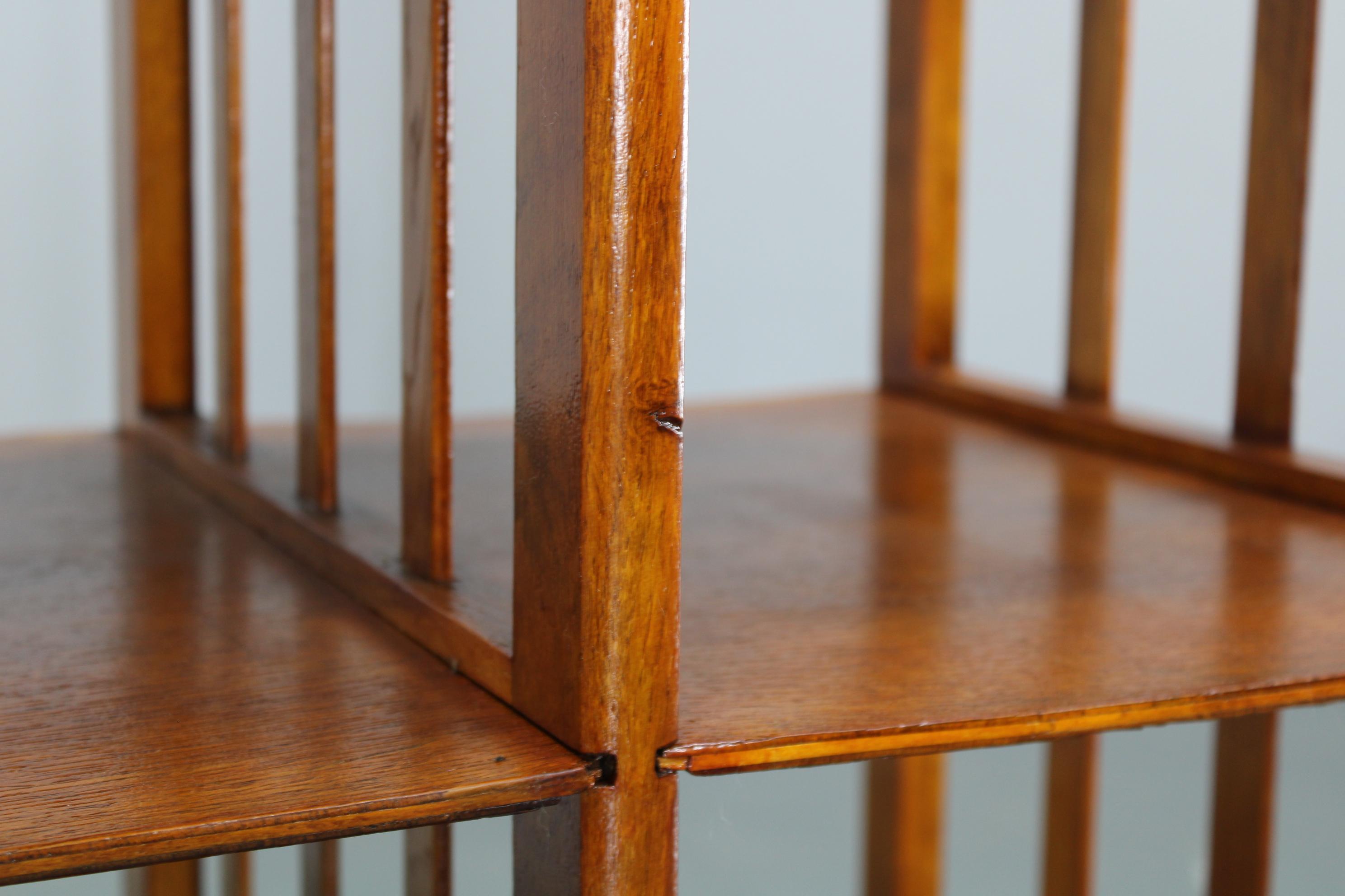 Estantería de roble Art Decó restaurada, Alemania Años 30 - Estantería Bauhaus en venta 4