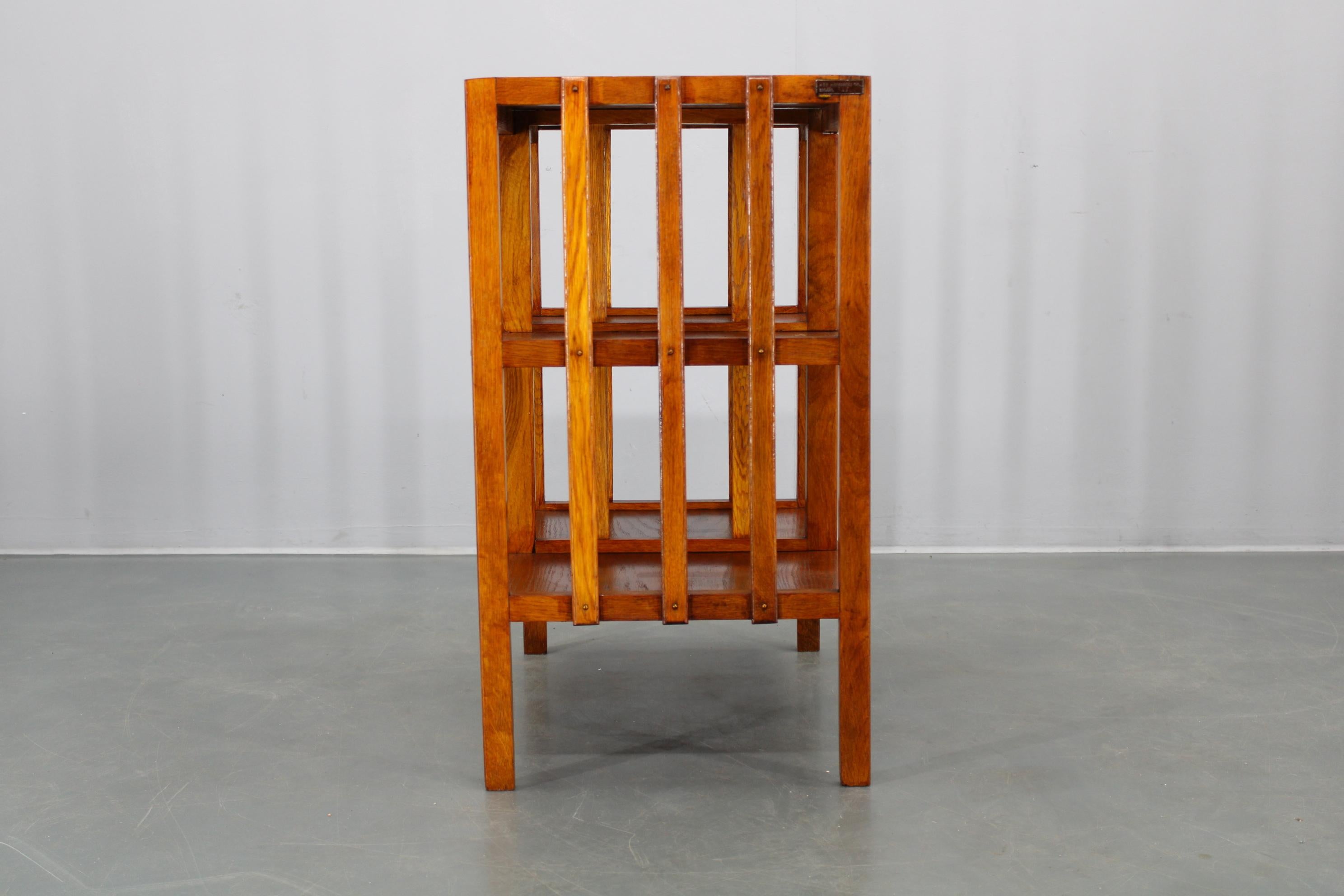 Estantería de roble Art Decó restaurada, Alemania Años 30 - Estantería Bauhaus Aceitado en venta