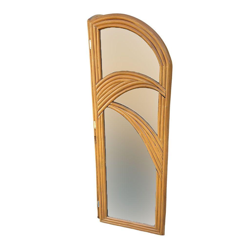 Pantalla plegable con espejo de ratán de diseño Art Decó restaurado con forma de hoja de palmera Estadounidense en venta