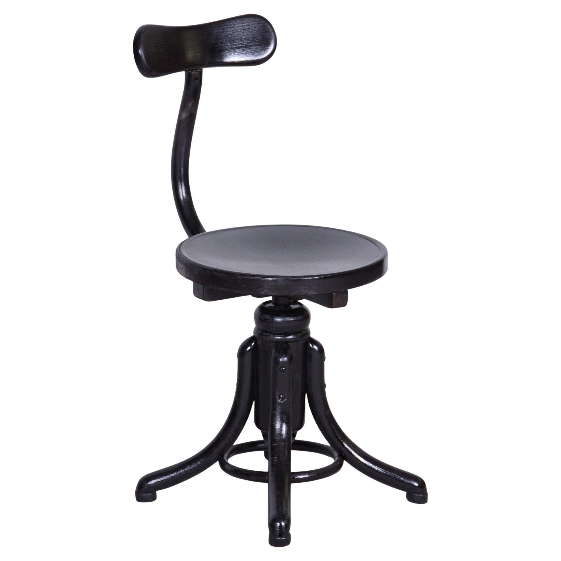 Restaurierter Art Deco Klavier-Drehstuhl, von Thonet, Buche, poliert, Tschechien, 1930er Jahre im Angebot