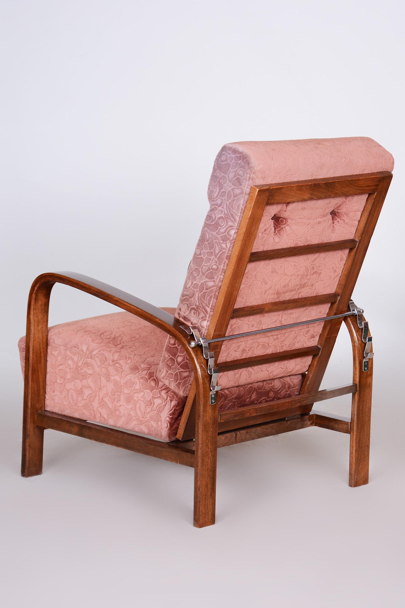 Restored Art Deco Positioning Armchair, Beech Solid Wood, Walnut, 1930s, Czechia For Sale 3