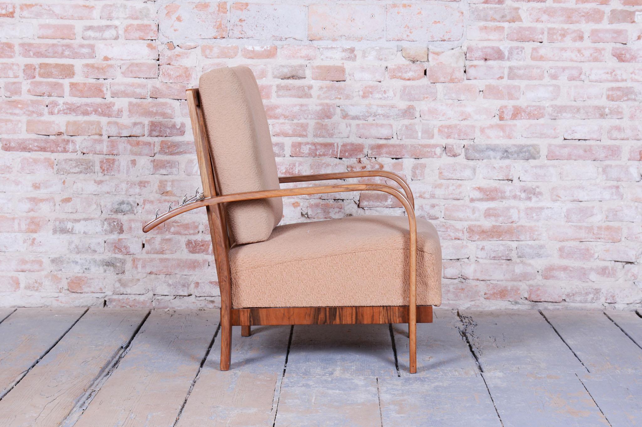 Fauteuil inclinable Art Déco restauré, noyer, brillant, tchèque. 1920s en vente 2