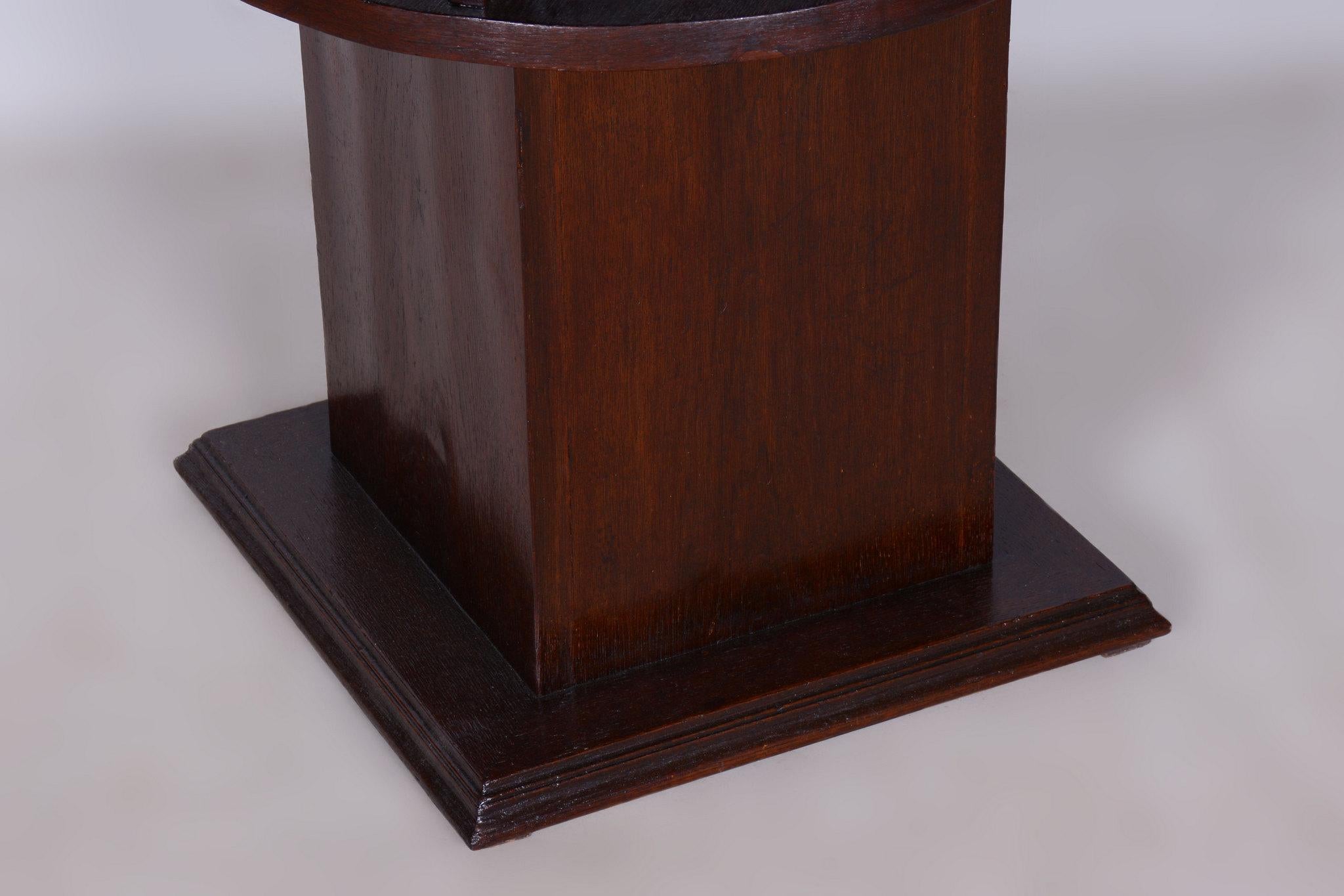 20th Century Restored Art Deco Round Small Table, Oak, Veneer, Czech, 1920s For Sale