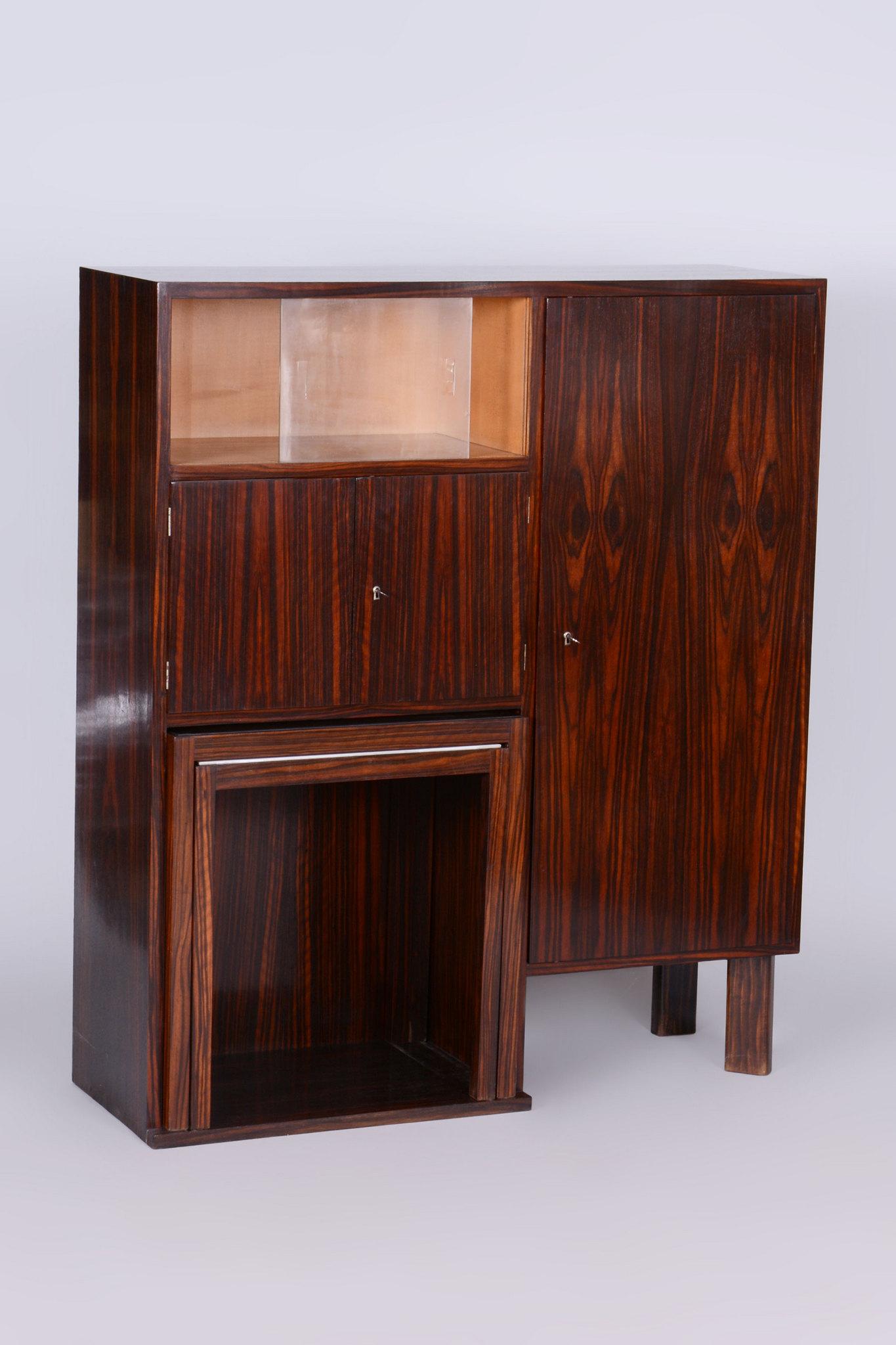 Restaurierte Art Deco Sekretär Anrichte, Makassar, Ahorn, Tschechisch, 1930er Jahre im Angebot 1