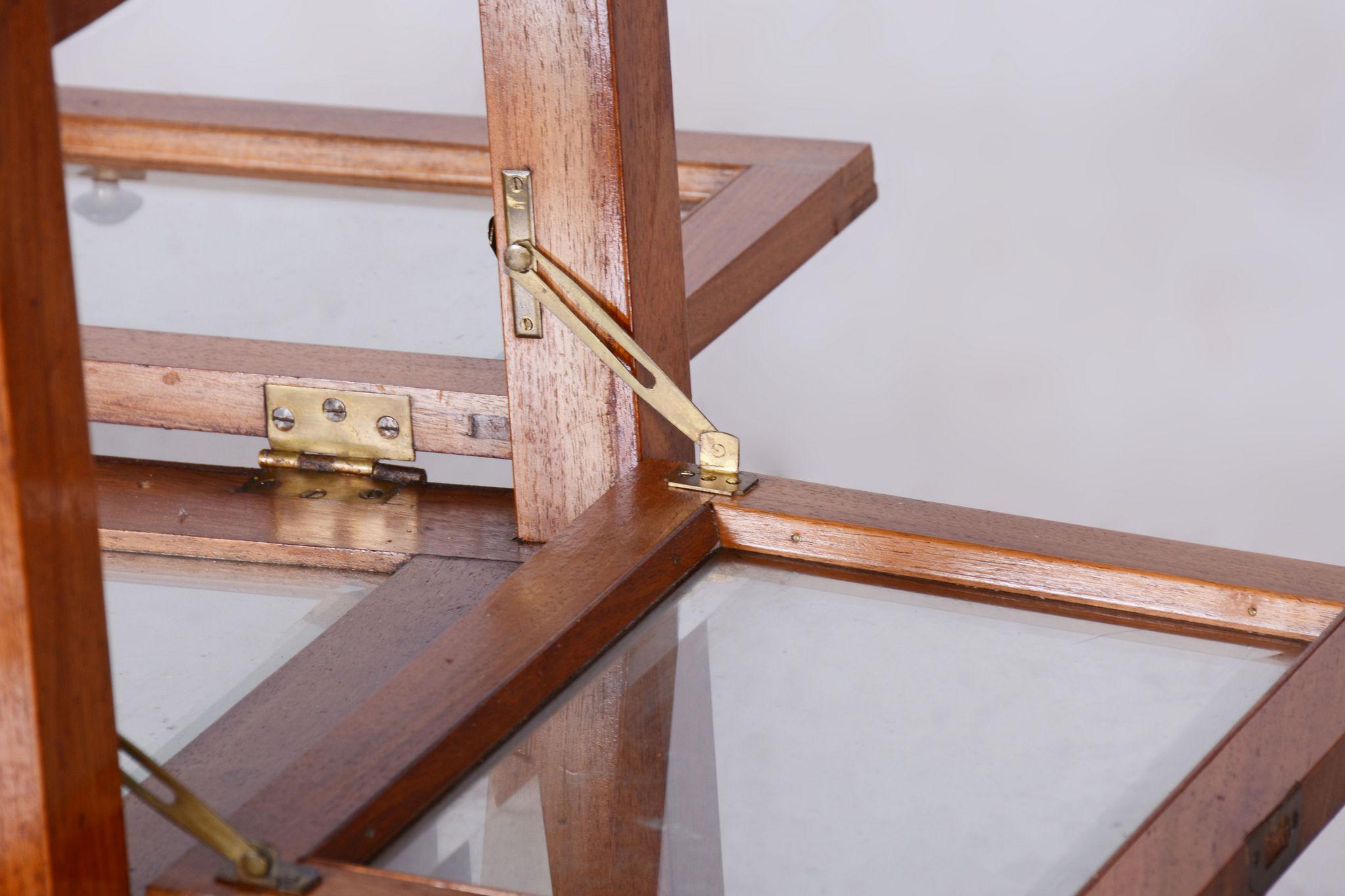 Restored Art Deco Serving Trolley, Walnut, Faceted Glass, Czech, 1920s For Sale 2