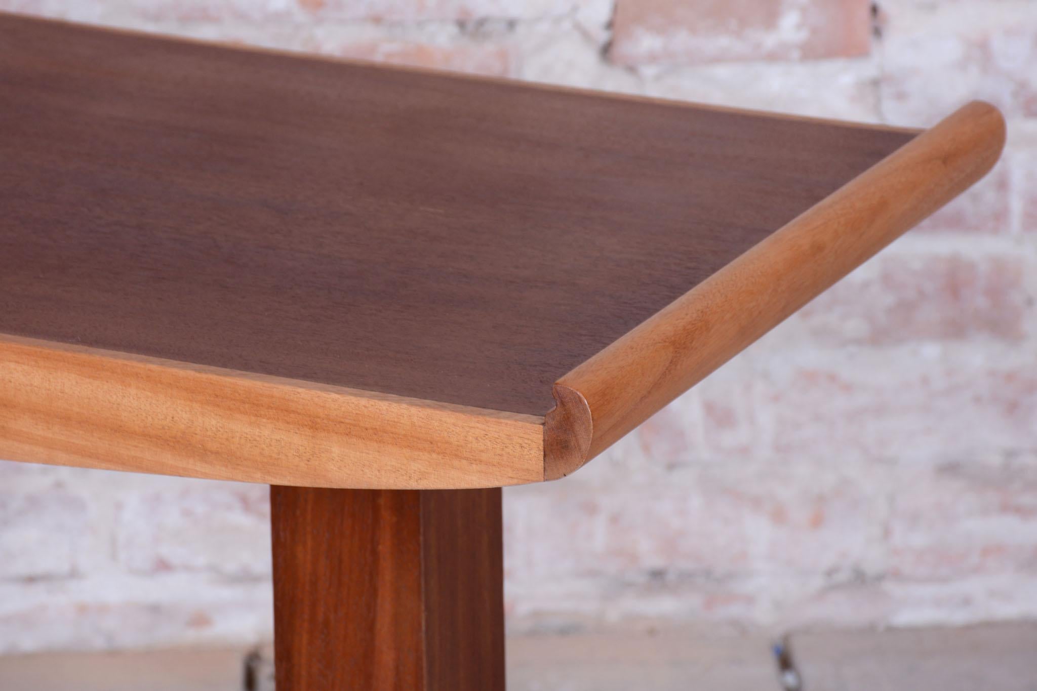 Milieu du XXe siècle Restored Art Deco Side Table, Mahogany, Revived Polish, France, 1930s en vente