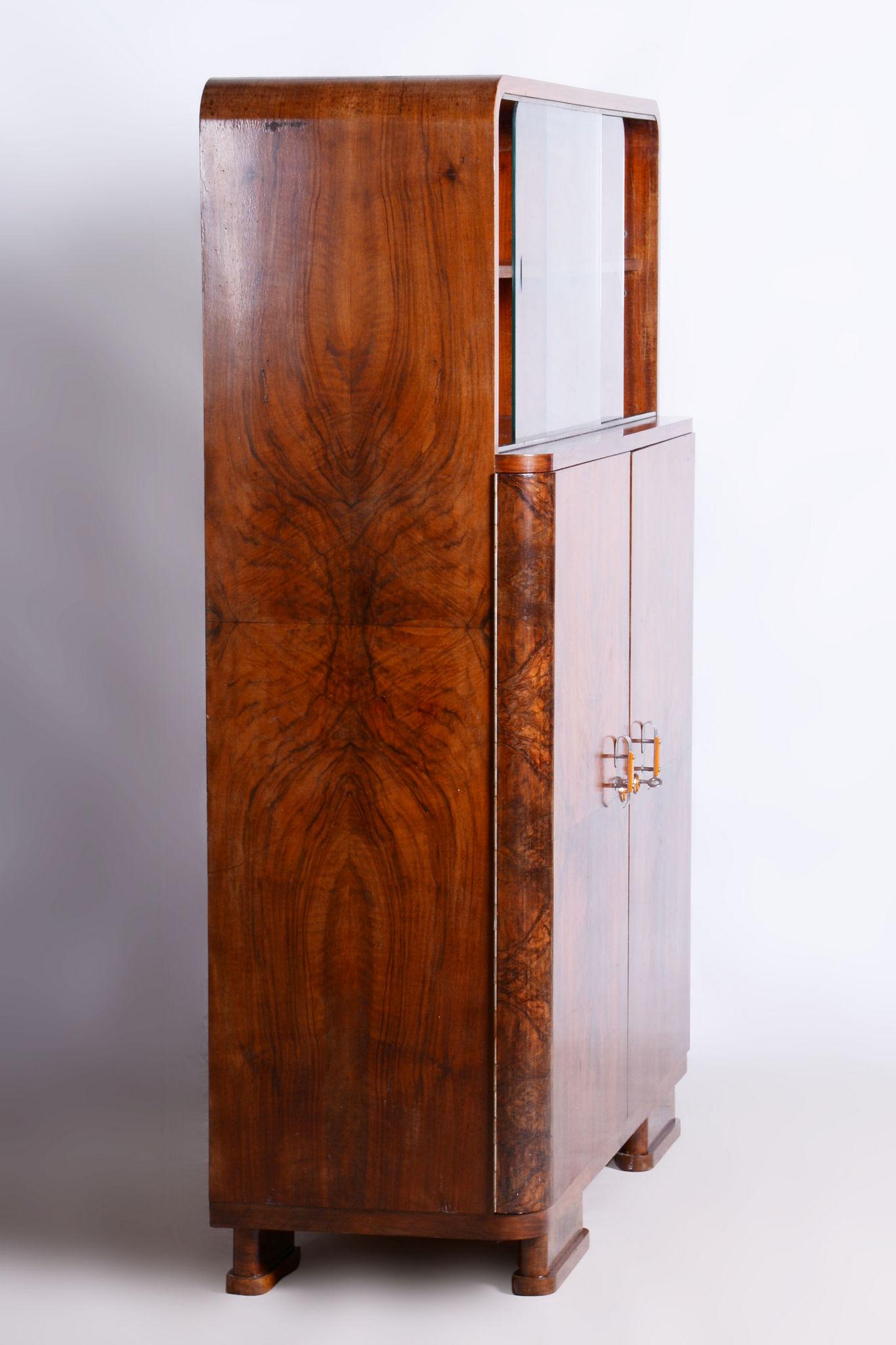 Credenza Art Deco restaurata, di J. Halabala, Up & Up Zavody, Noce, Repubblica Ceca, anni '30 8