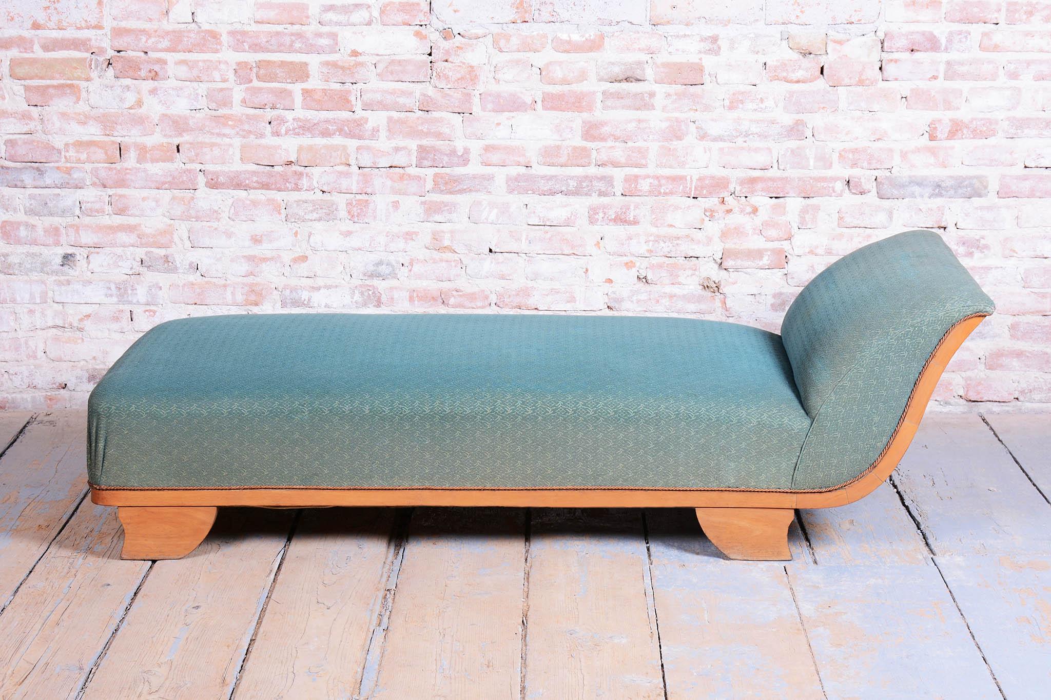 Sofá Art Decó restaurado, haya, polaco recuperado, checo, años 20 en Bueno estado para la venta en Brandys nad Labem, Středočeský kraj