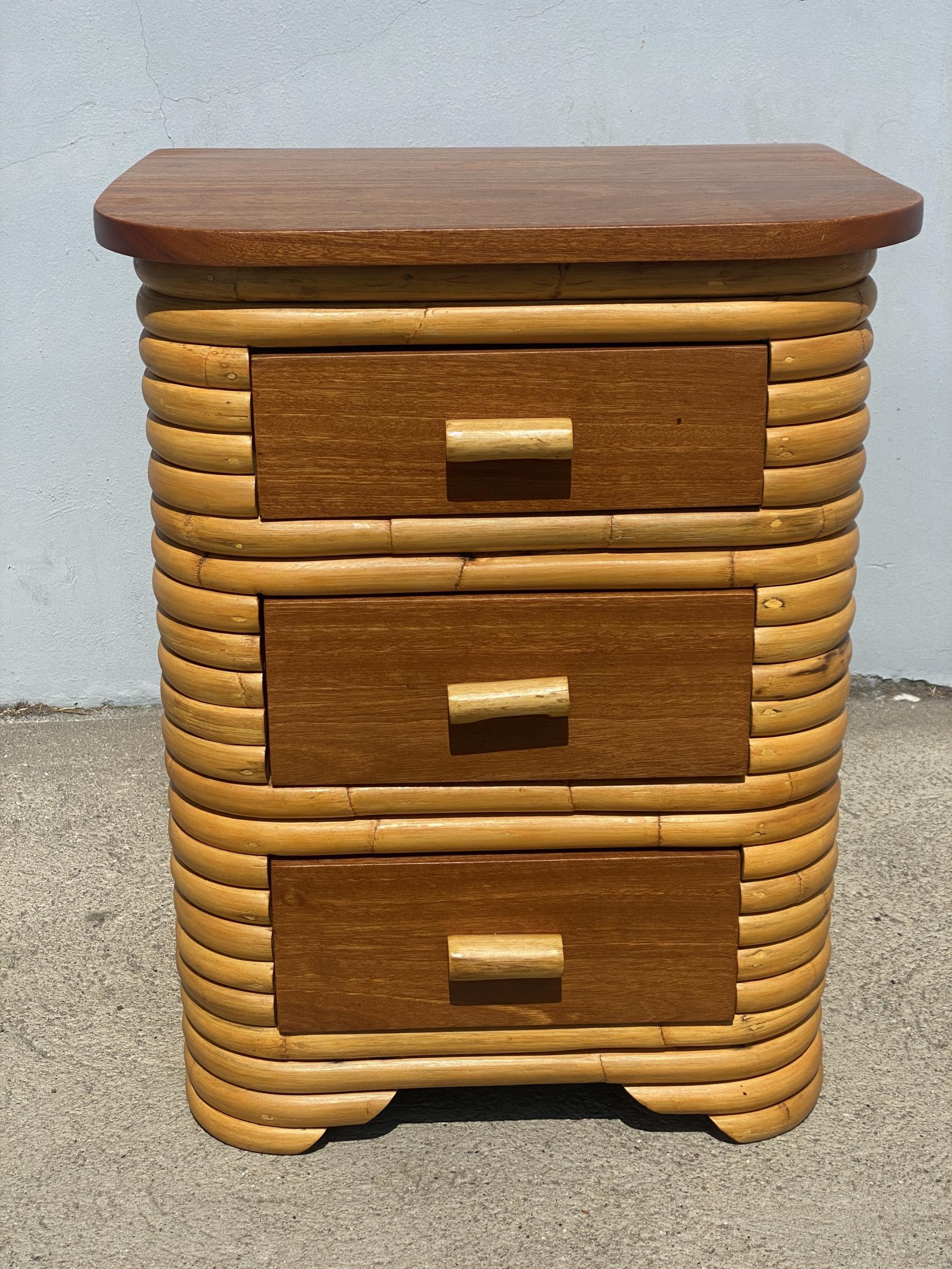 Restored Art Deco Stacked Rattan Bedside Table with Mahogany Top, Pair In Excellent Condition In Van Nuys, CA