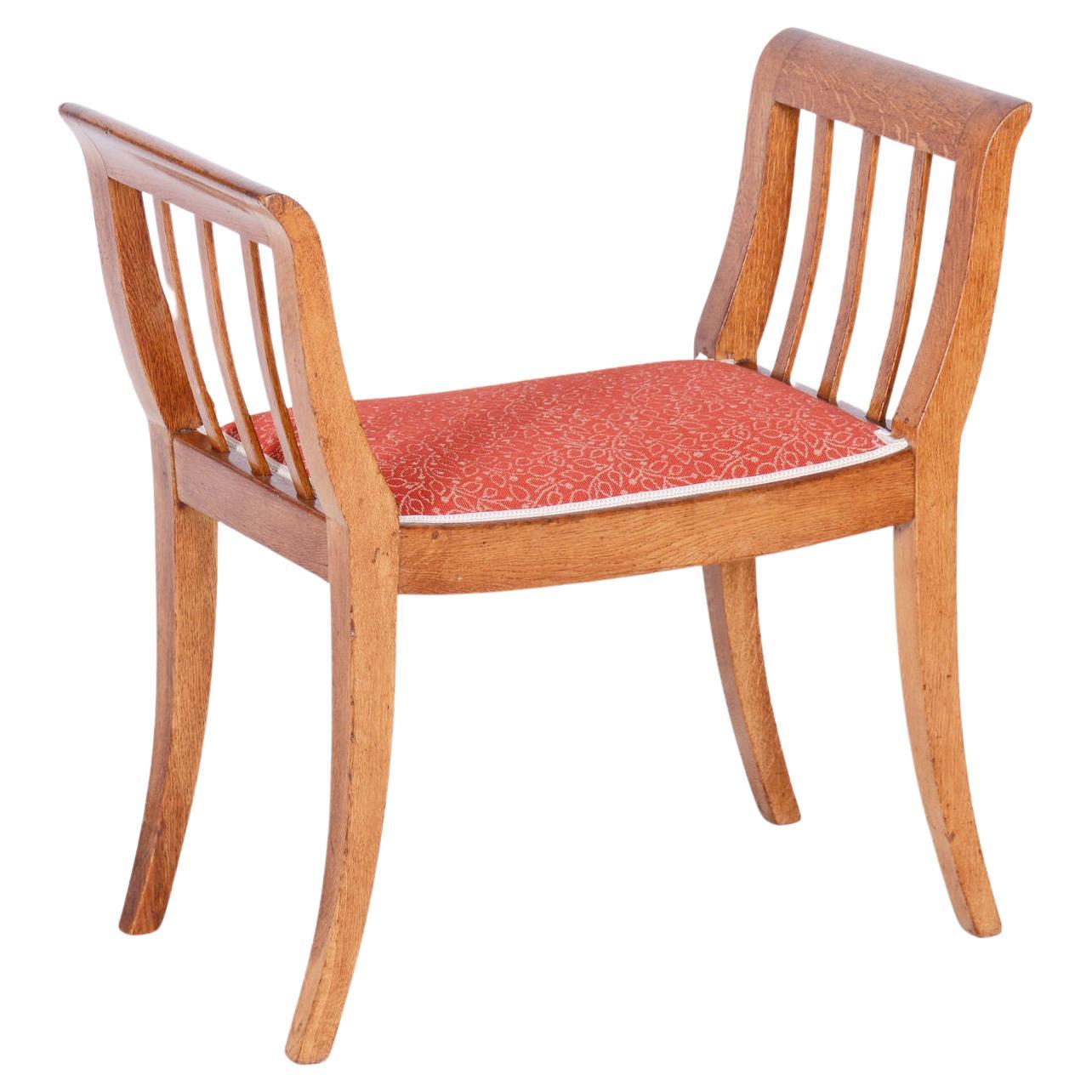 Sgabello Art Deco restaurato, Oak, lucidatura rinnovata, tappezzeria nuova, Repubblica Ceca, anni '30