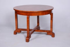 Restaurierter Art Deco Tisch, von Halabala, UP Závody, Nussbaum, Lack, Tschechisch, 1920er Jahre