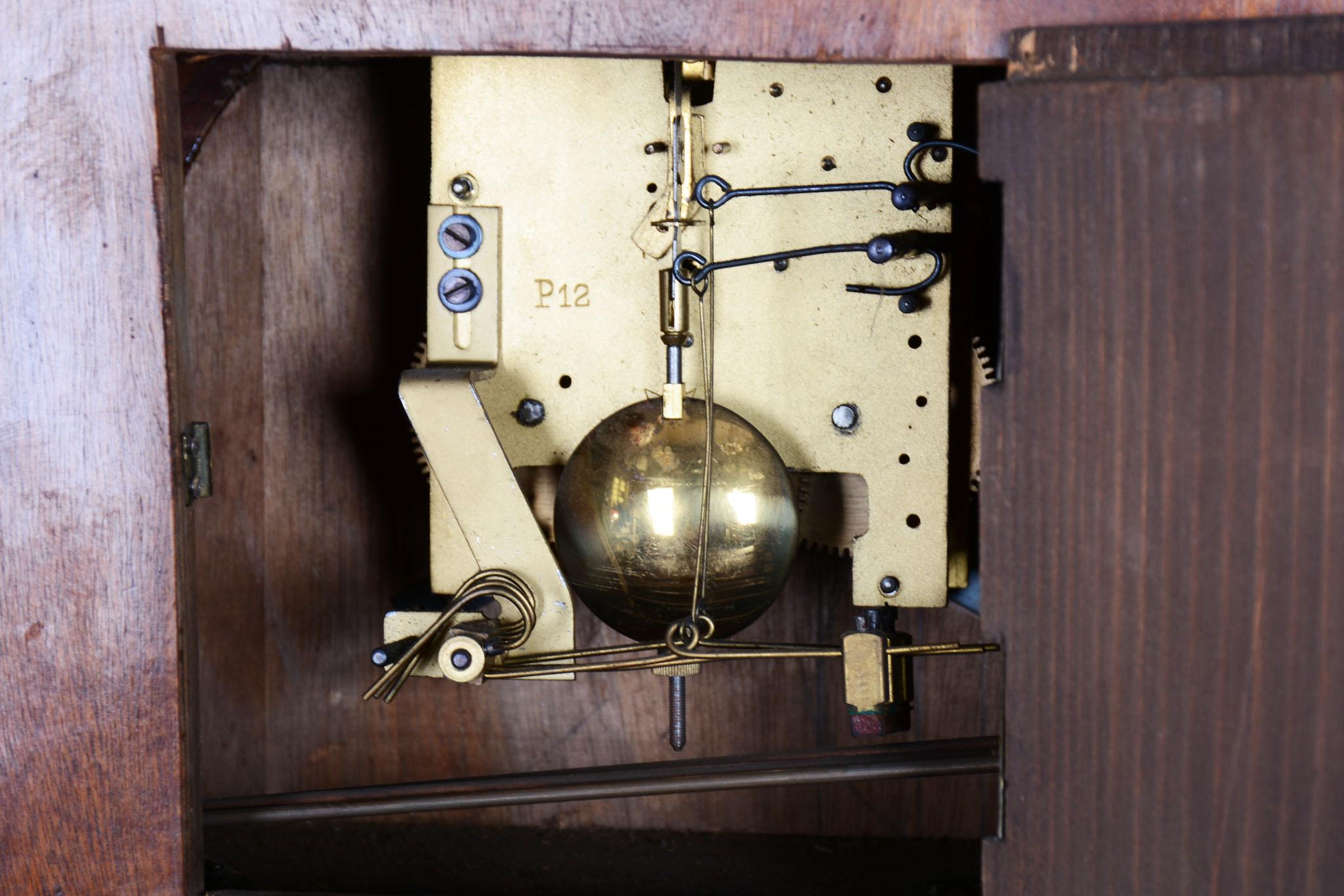 Ripristinato  Orologio da tavolo Art Deco, realizzato da UP Závody, Mogano, Repubblica Ceca, anni '20 in vendita 10