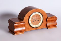 Wiederhergestellt  Art Deco Tischuhr, hergestellt von UP Závody, Mahagoni, Tschechisch, 1920er Jahre