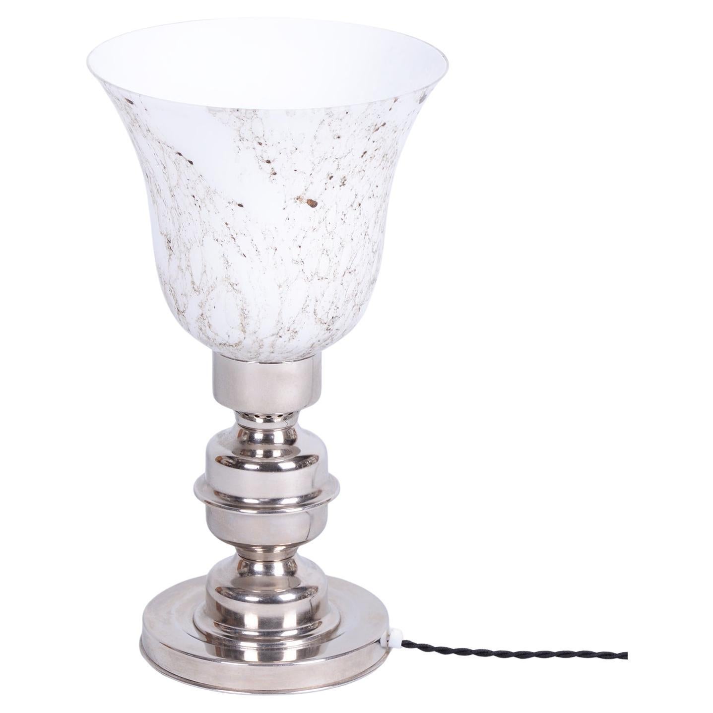Lampe de table Art déco restaurée, acier chromé, verre, tchèque, années 1920 en vente