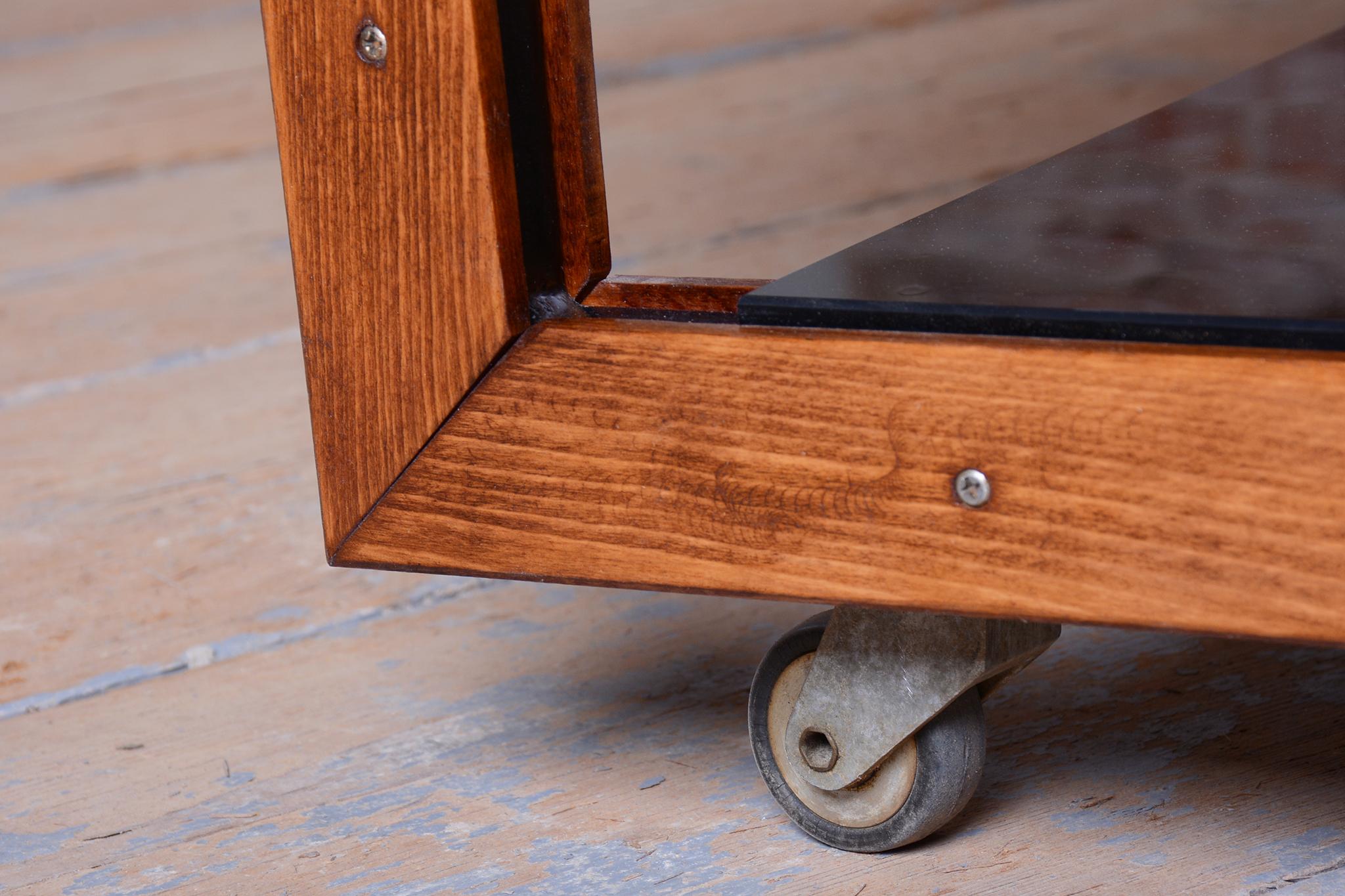 Carrello Art Deco restaurato, Beeche, ottone, vetro opalino, nuovo polacco, ceco, anni '50 in vendita 7