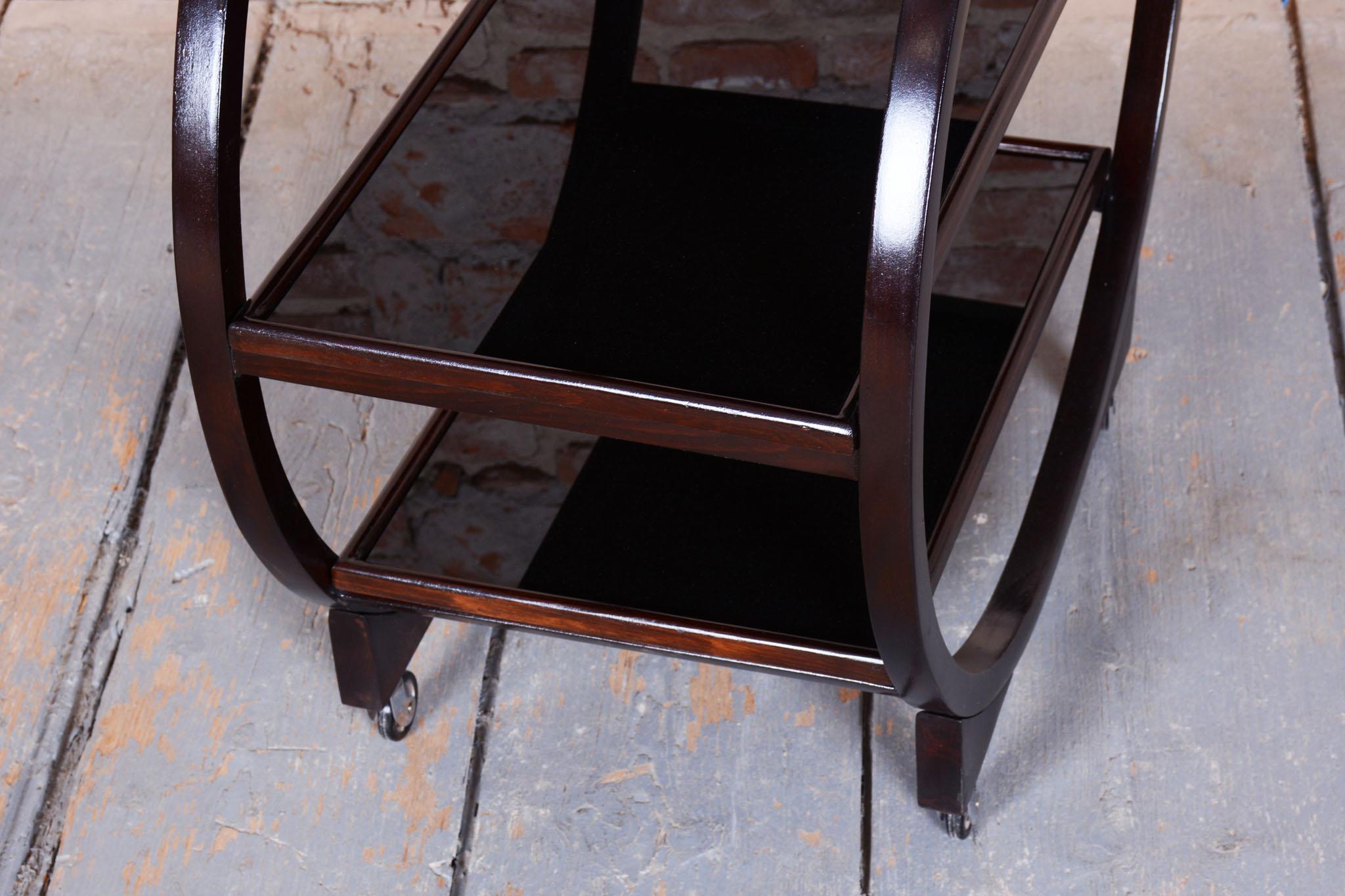 Carrello Art Deco restaurato, di Thonet, Oak, vetro nero, ceco, anni '30 in vendita 3
