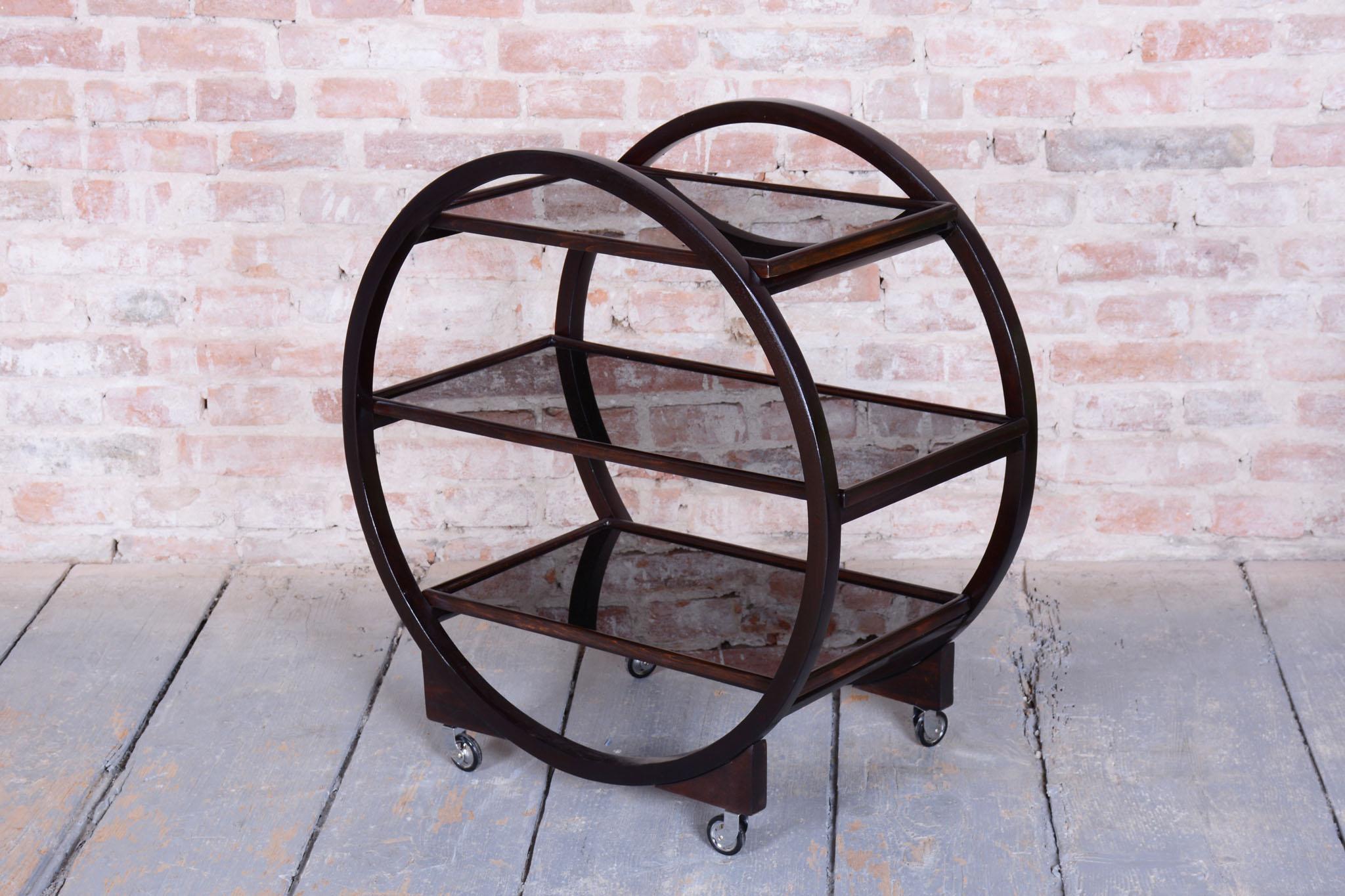 Art Déco Carrello Art Deco restaurato, di Thonet, Oak, vetro nero, ceco, anni '30 in vendita