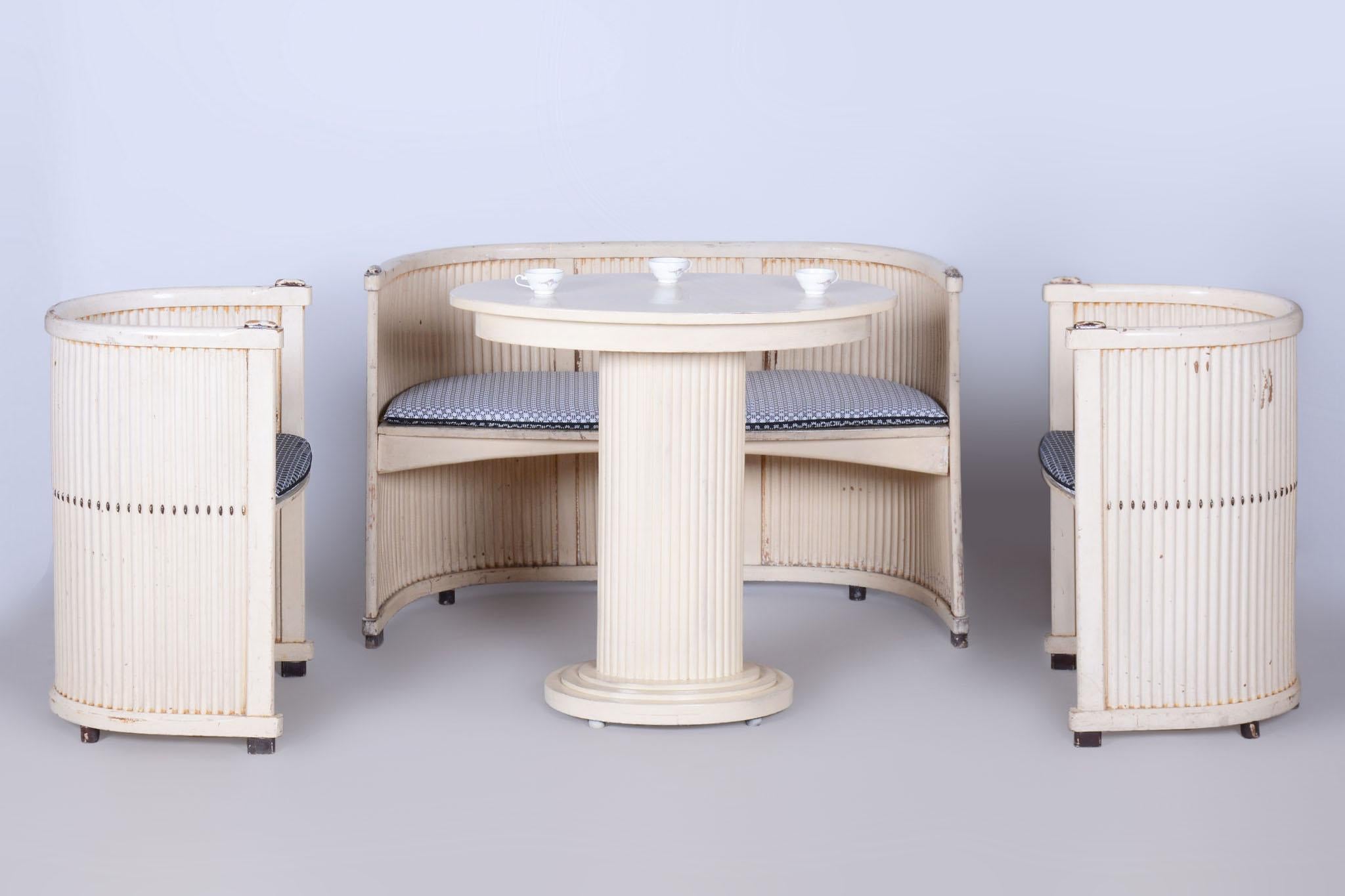 Sofa dimensions:
Height: 77 cm (30.3 in)
Width: 117 cm (46 in)
Depth: 50 cm (19.7 in)
Seat height: 48 cm (18.9 in)

Armchair dimensions:
Height: 78 cm (30.7 in)
Width: 54 cm (21.3 in)
Depth: 47 cm (18.5 in)
Seat height: 48 cm (18.9 in)

Table