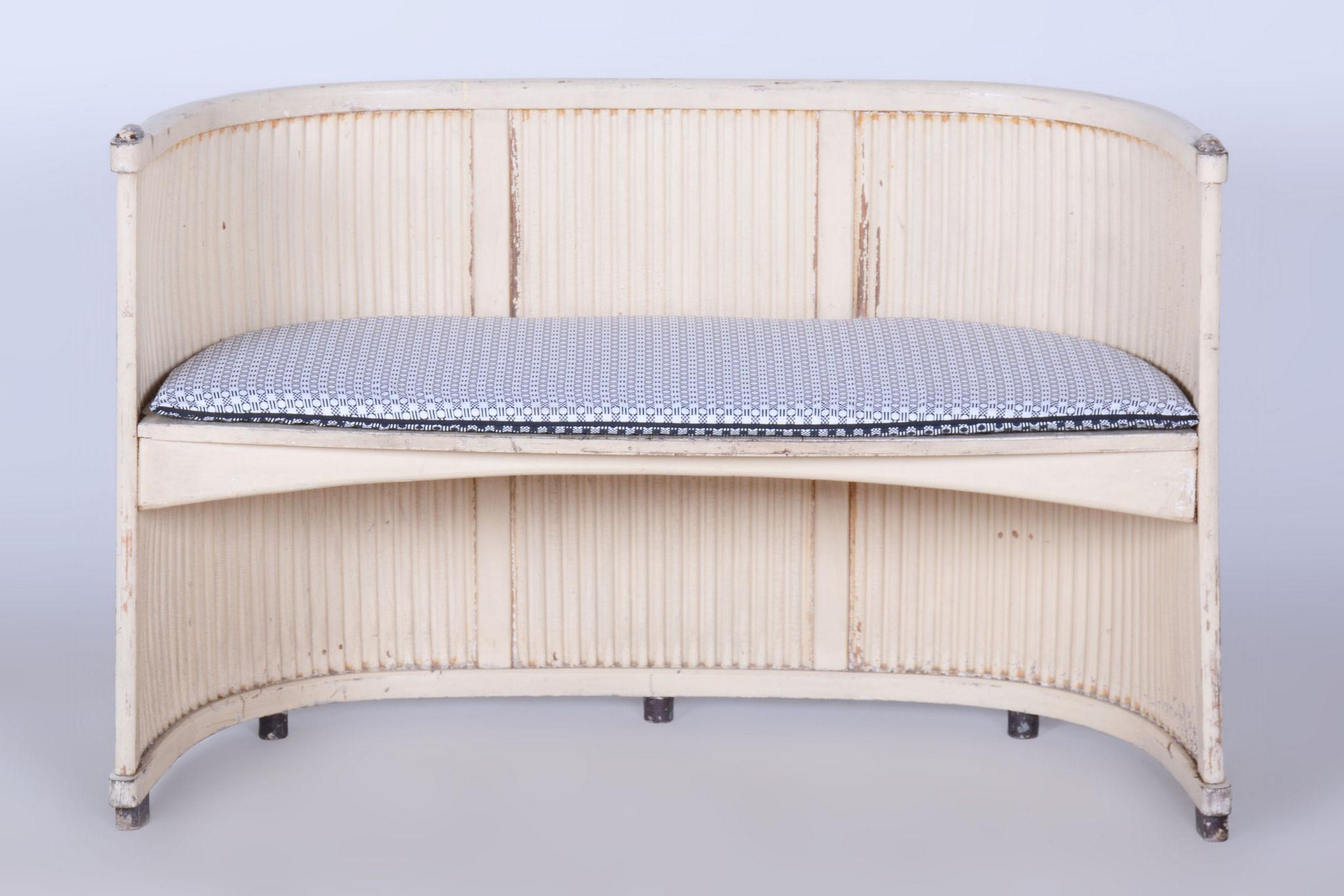 Autrichien Restored Art Nouveau Seating Set, by H.G.Reinstein, Beech, Austria, 1910s en vente