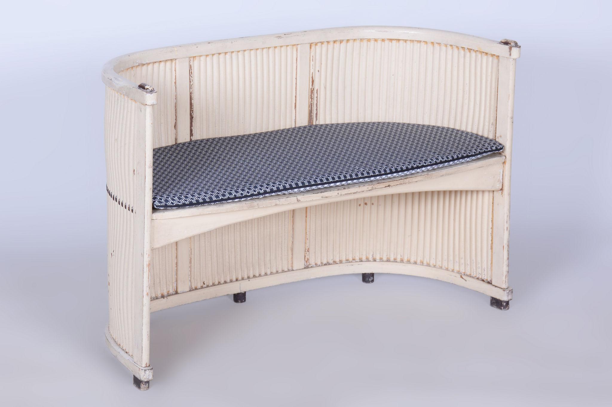 Début du 20ème siècle Restored Art Nouveau Seating Set, by H.G.Reinstein, Beech, Austria, 1910s en vente