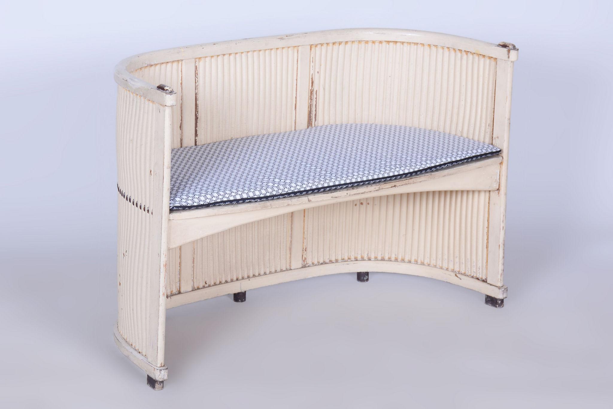 Tissu d'ameublement Restored Art Nouveau Seating Set, by H.G.Reinstein, Beech, Austria, 1910s en vente