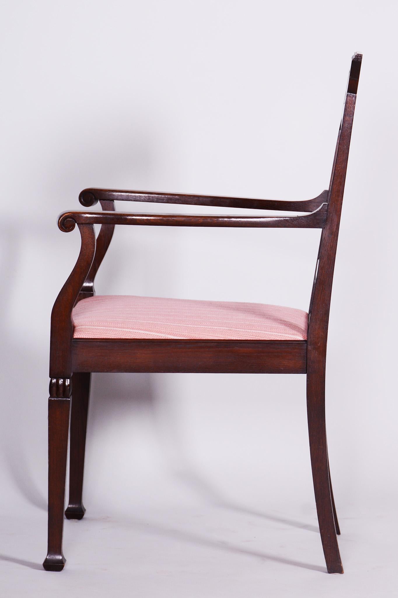Restaurierter Jugendstil-Sessel aus Nussbaumholz, neu lackiert, Österreich, 1910er Jahre im Angebot 5