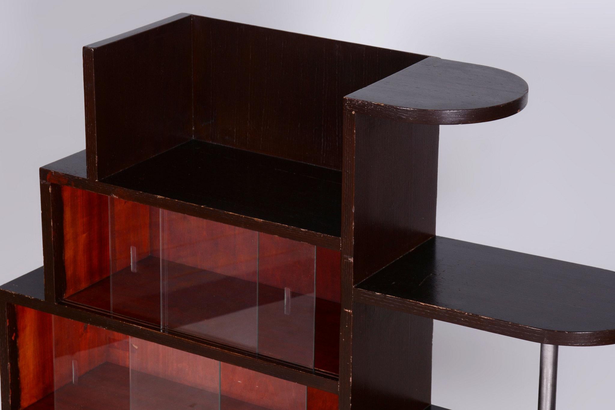 Restaurierte Artdeco-Etagere, Eiche, Glas, verchromter Stahl, Tschechien, 1930er Jahre (20. Jahrhundert) im Angebot