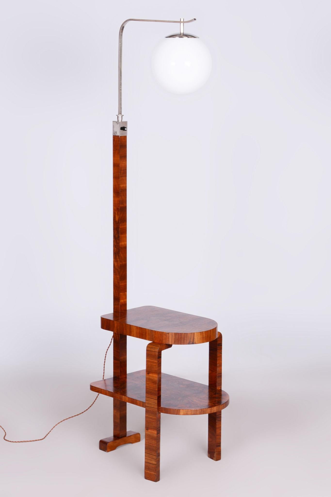 Restored ArtDeco Floor Lamp, Walnut, Chrome-plated Steel, Glass, Czechia, 1930s For Sale 4